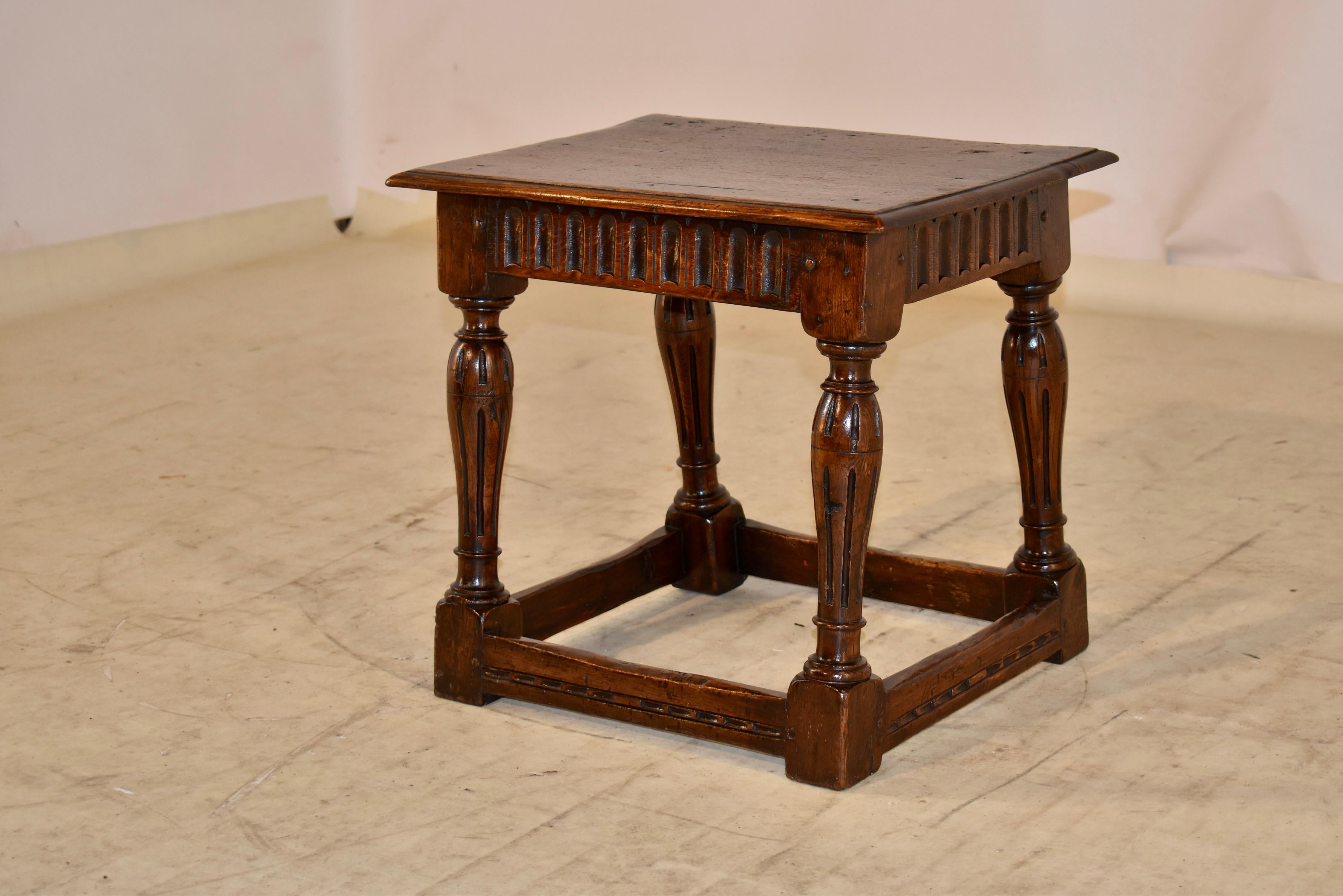 18th Century English Oak Joint Stool In Good Condition For Sale In High Point, NC