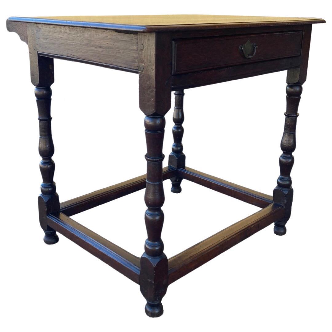18th Century English Oak Side Table In Good Condition In Carmine, TX