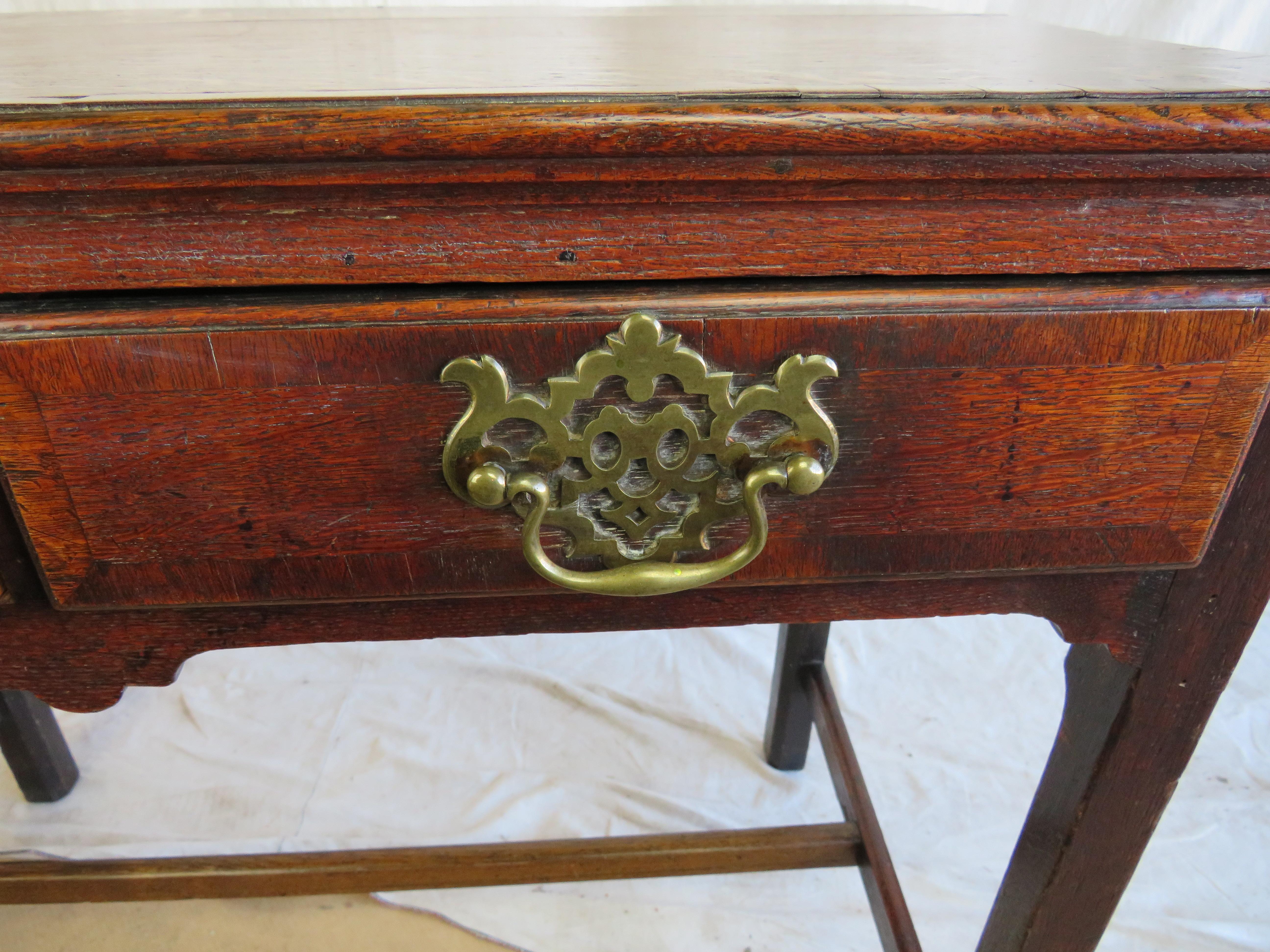 18th Century English Oak Side Table For Sale 3