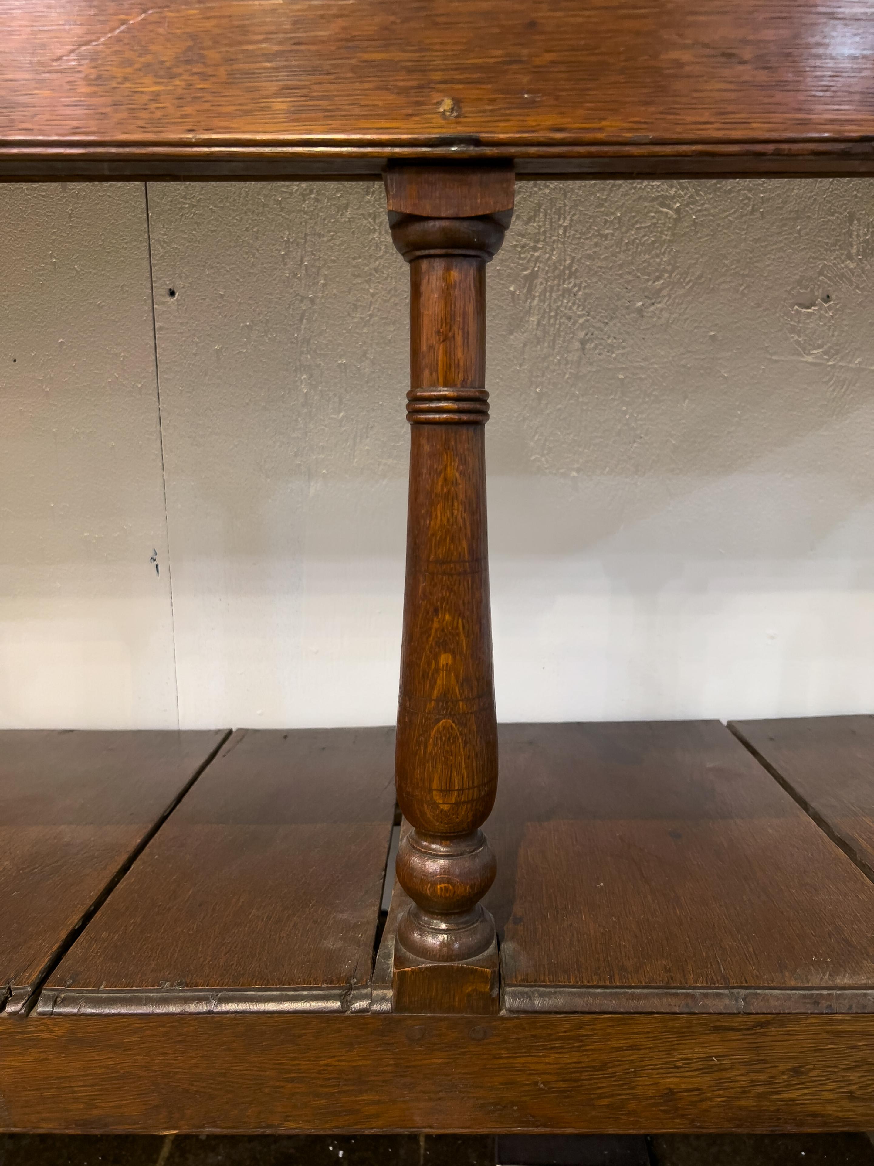 18th Century English Oak Sideboard In Good Condition In Houston, TX
