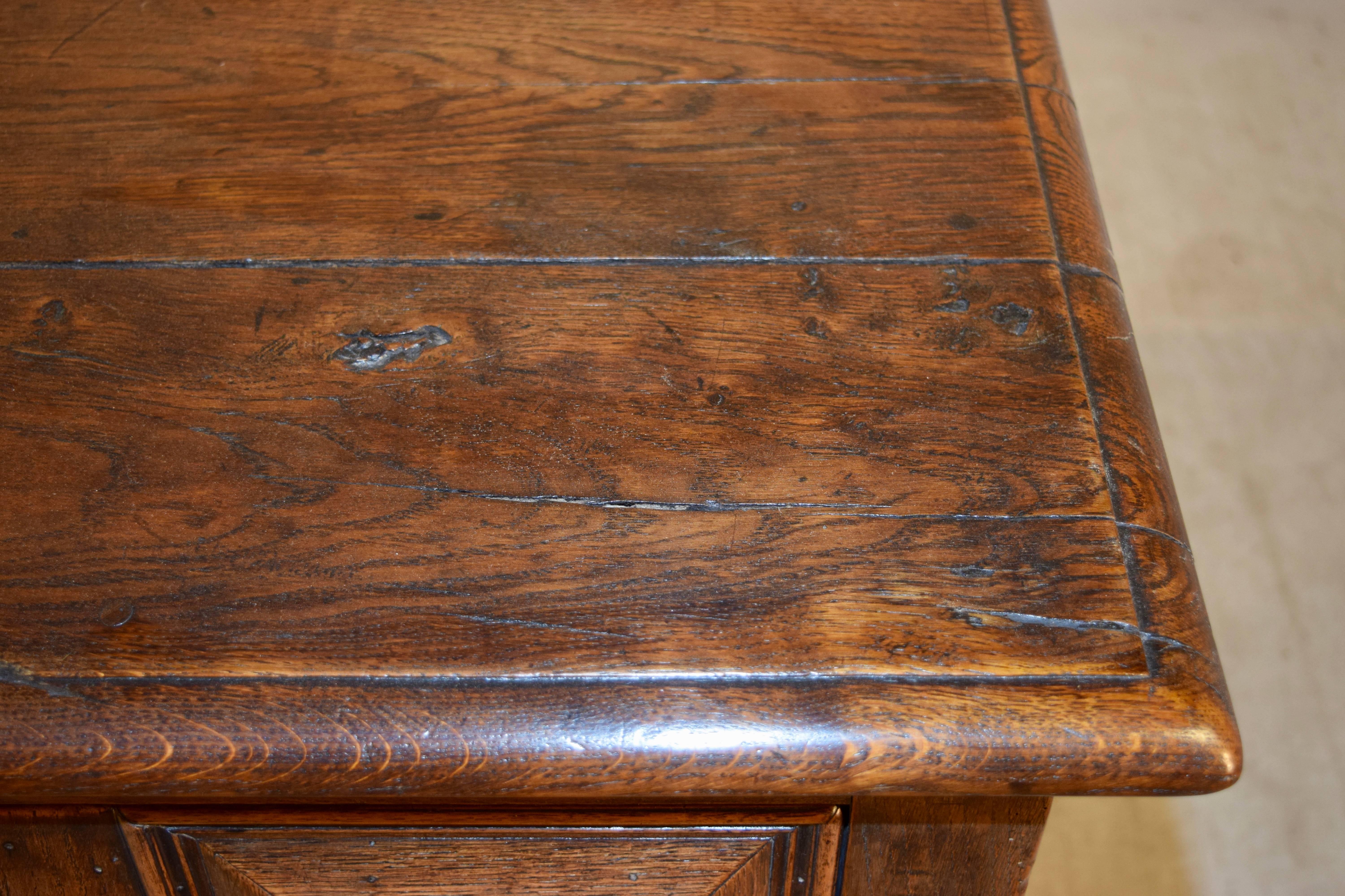 18th Century English Oak Sideboard In Good Condition In High Point, NC