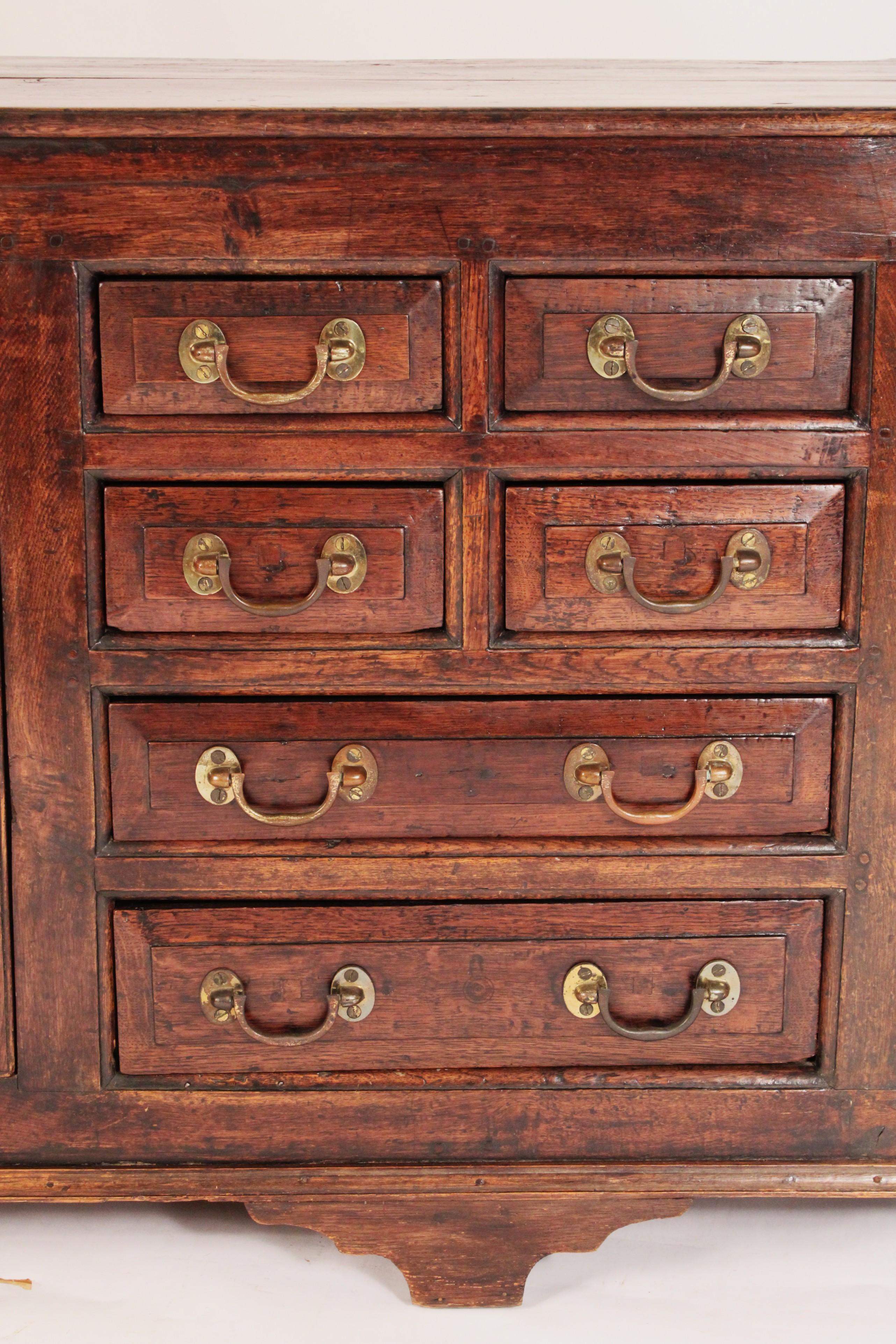 Englisches Eichen-Sideboard aus dem 18. im Angebot 1