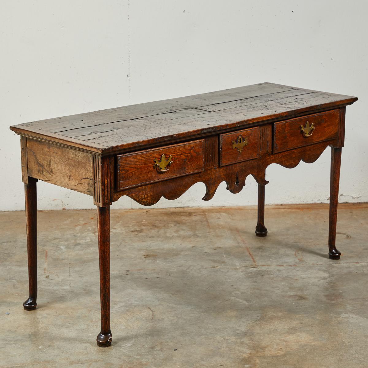 George I 18th Century English Oak Three-Drawer Dresser or Sofa Table Server