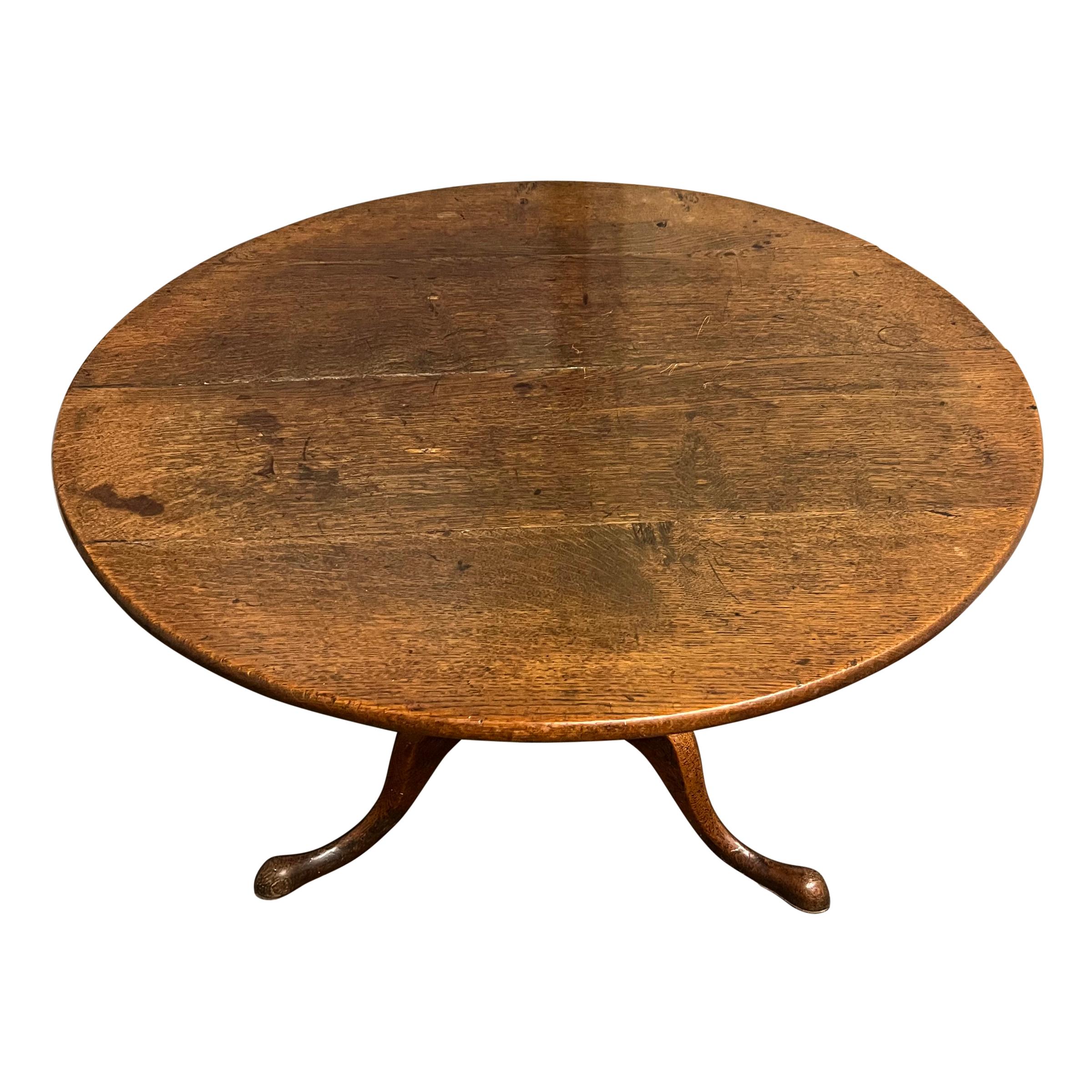18th Century English Oak Tilt-Top Table In Good Condition In Chicago, IL