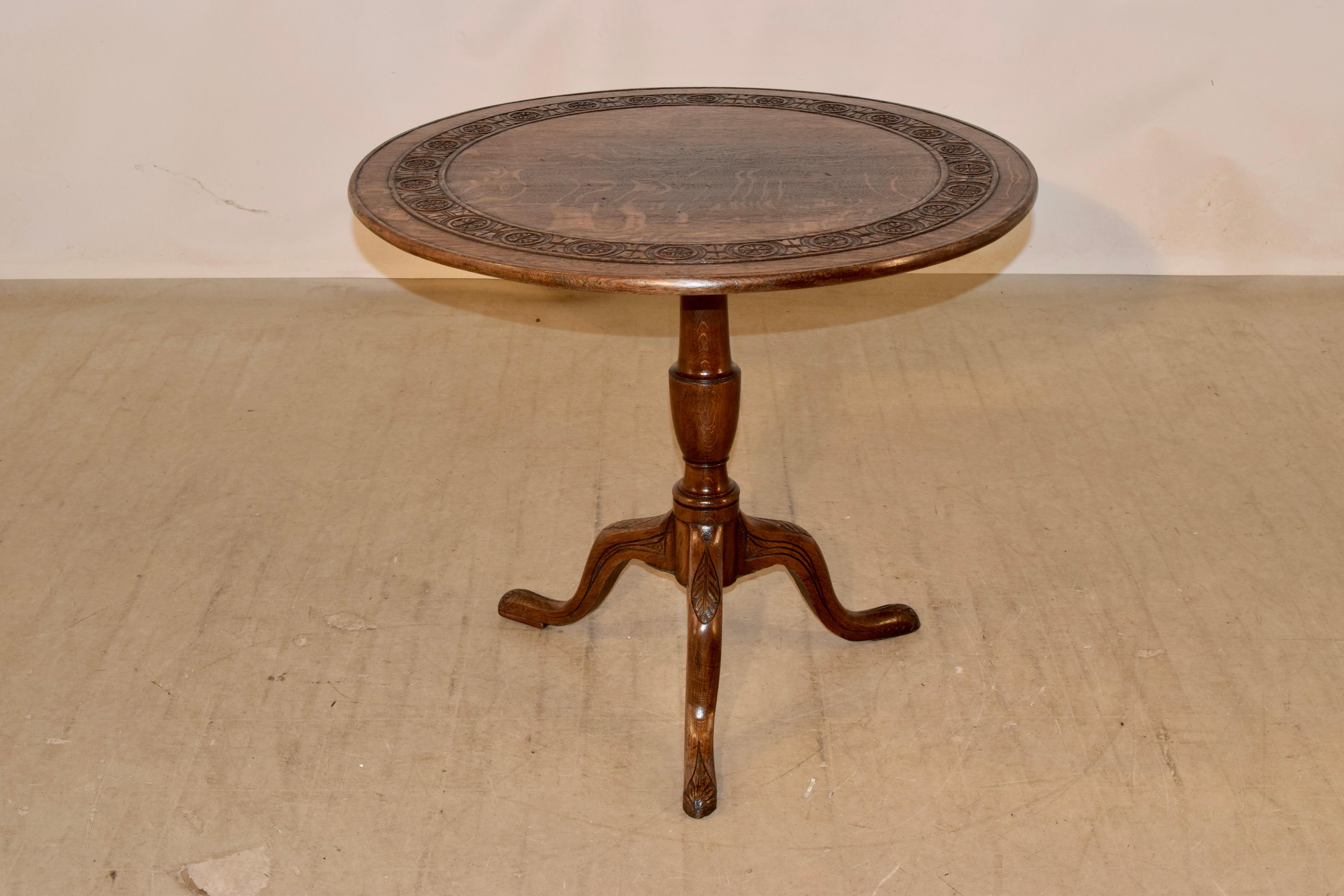 Table à plateau basculant en chêne anglais du XVIIIe siècle en vente 1