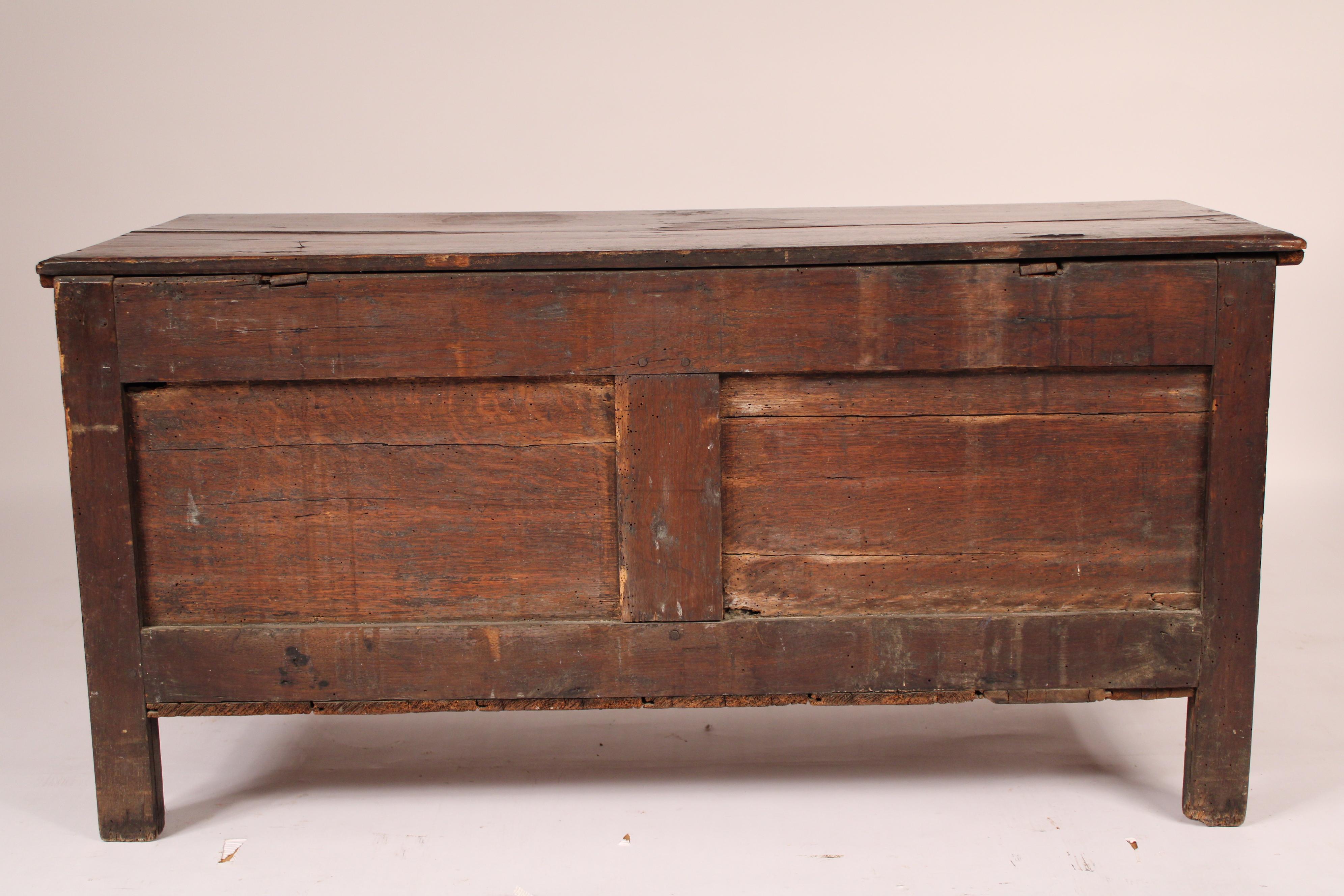 18th Century English Oak Trunk For Sale 6