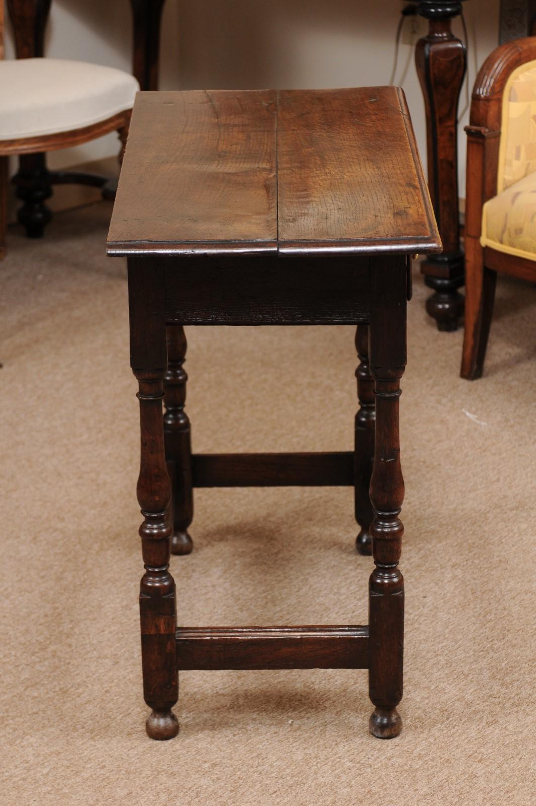 18th Century English Oak Turned Leg Side Table 3