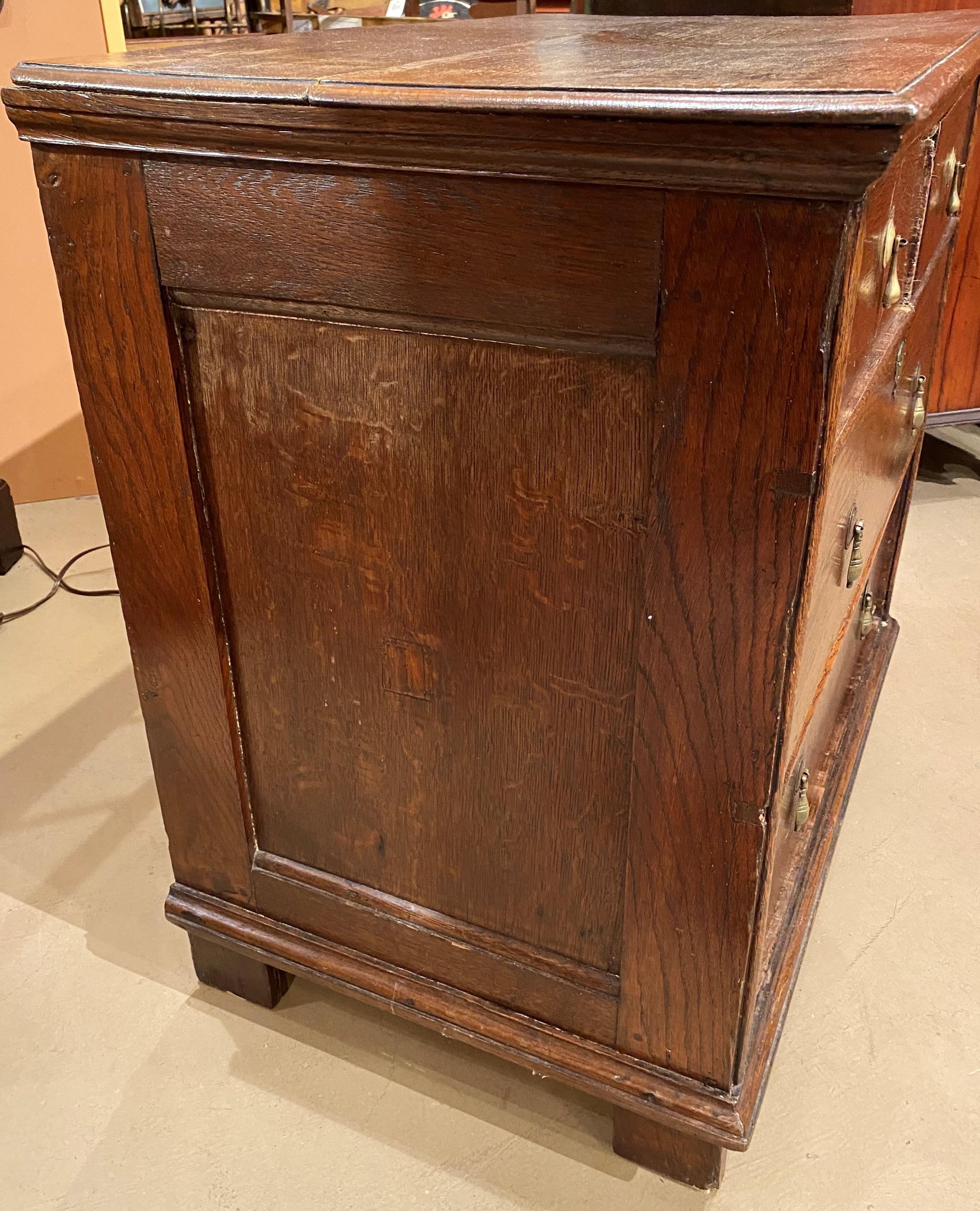 Hand-Carved 18th Century English Oak Two Over Two Drawer Chest with Drop Pulls