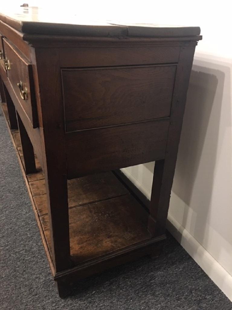 Oak Welsh Dresser, 18th Century For Sale 4