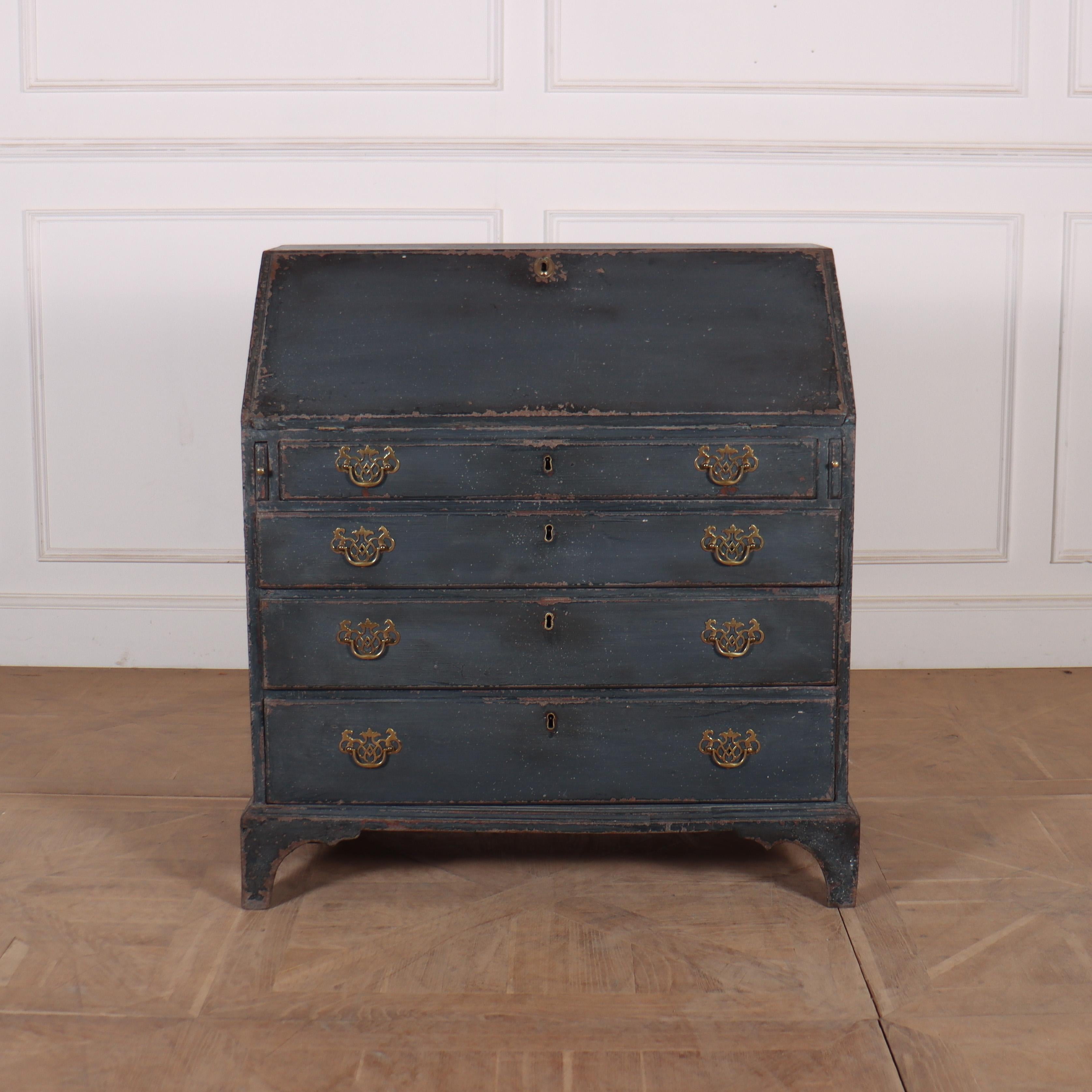 Late 18th century English painted oak bureau with fitted interior. 1790.

Height to desk is 29