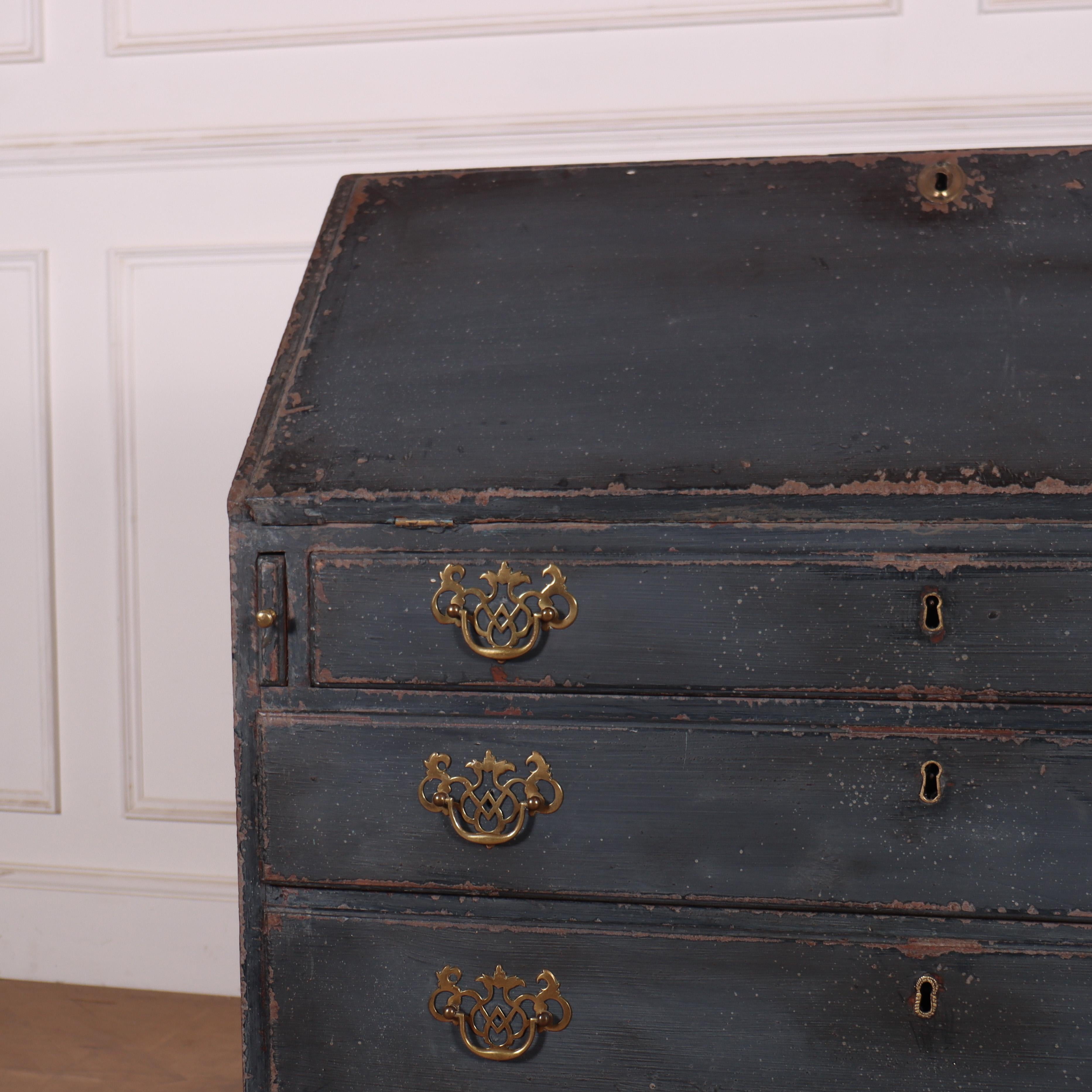 18th Century English Painted Bureau In Good Condition In Leamington Spa, Warwickshire