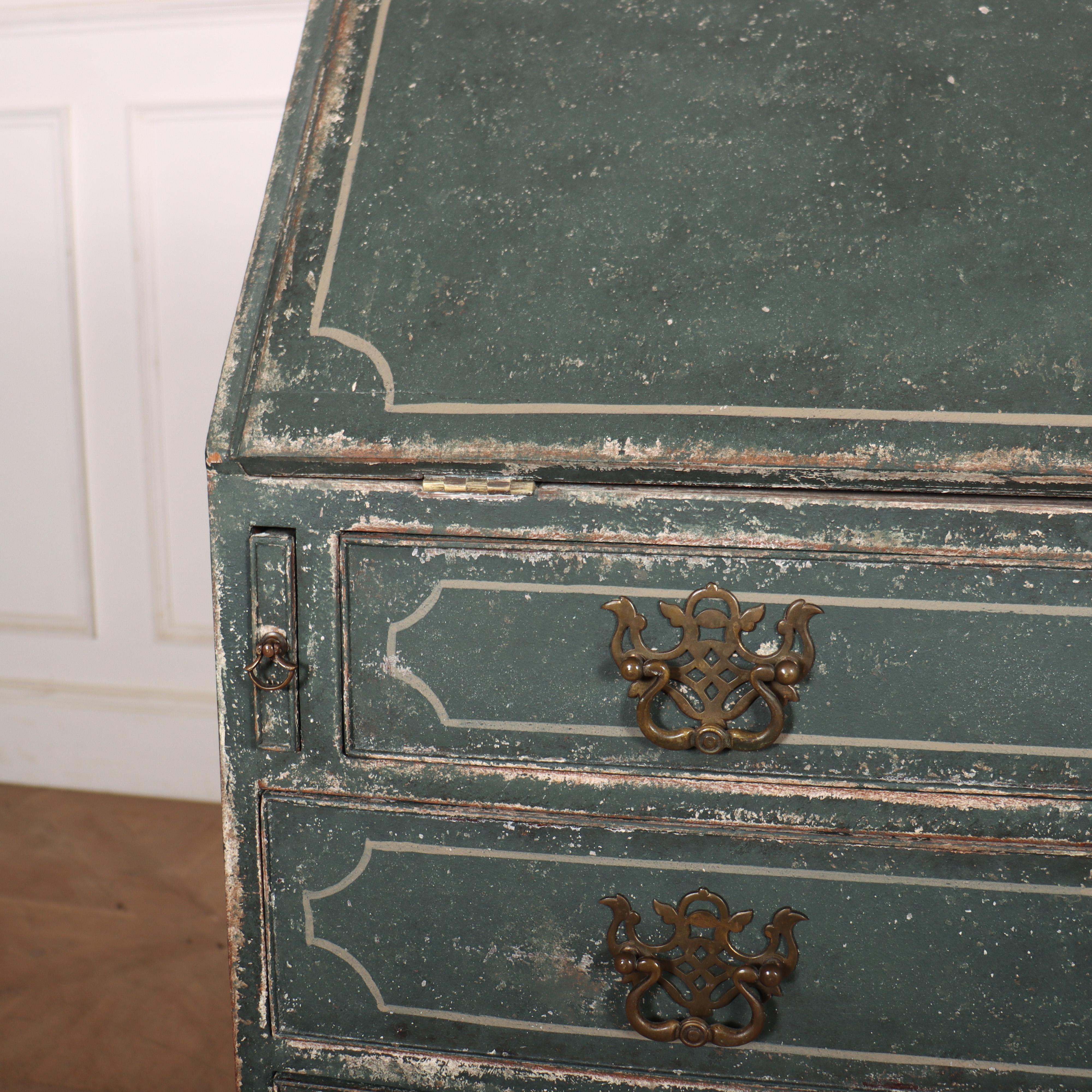 18th Century English Painted Bureau In Good Condition For Sale In Leamington Spa, Warwickshire