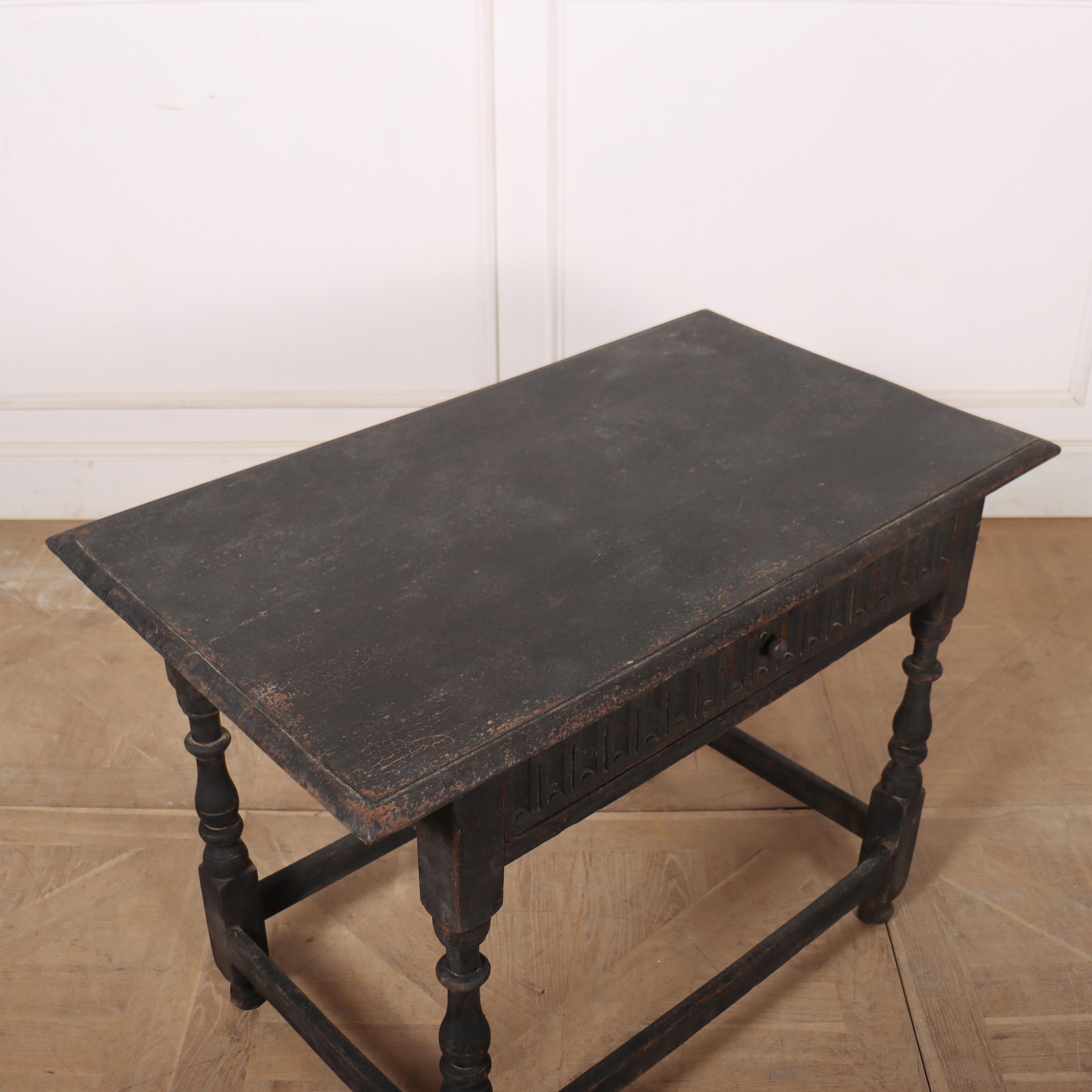 Chêne Table de lampe peinte anglaise du 18e siècle en vente