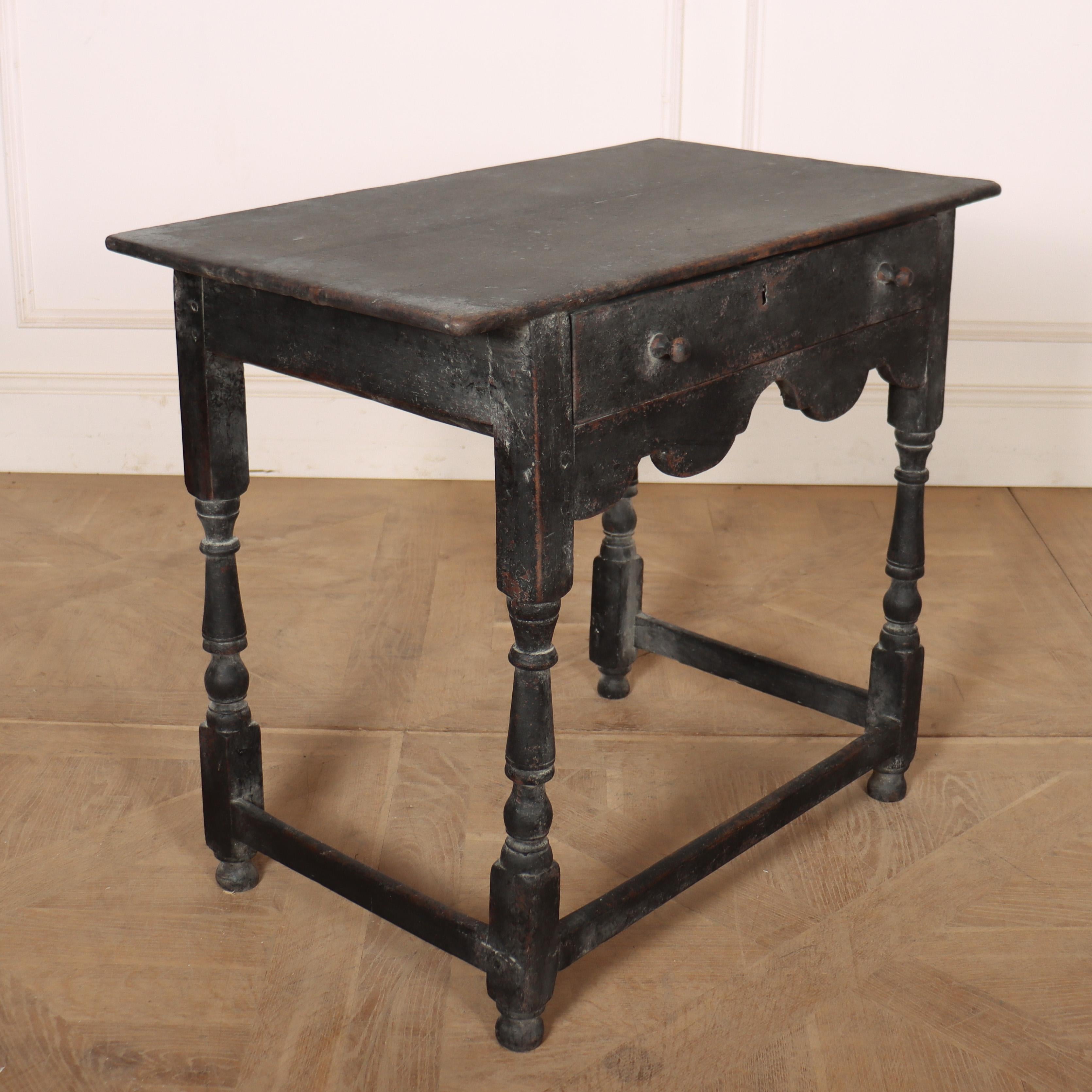 Chêne Table d'appoint peinte anglaise du 18ème siècle en vente