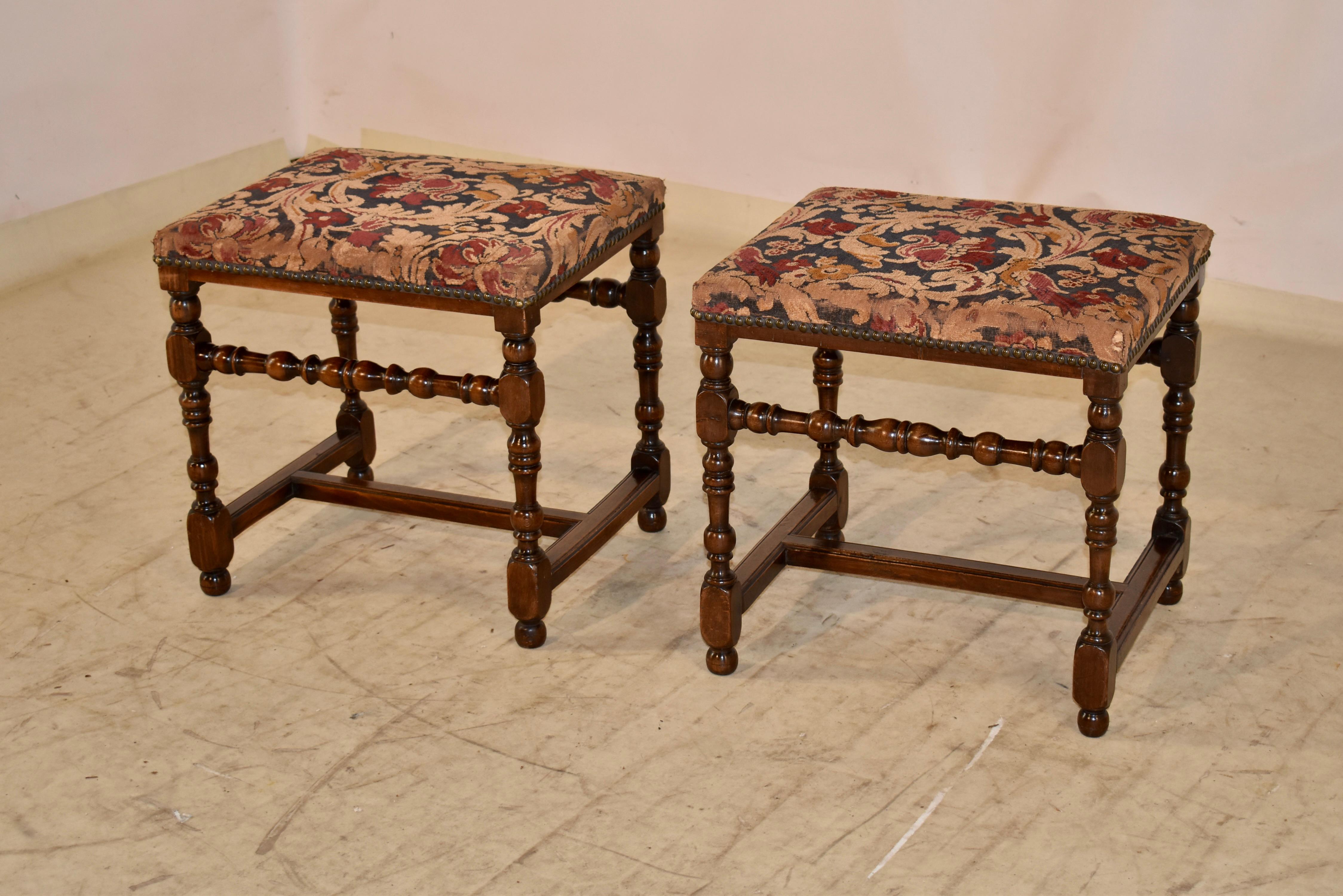 18th Century English Pair of Stools In Good Condition In High Point, NC