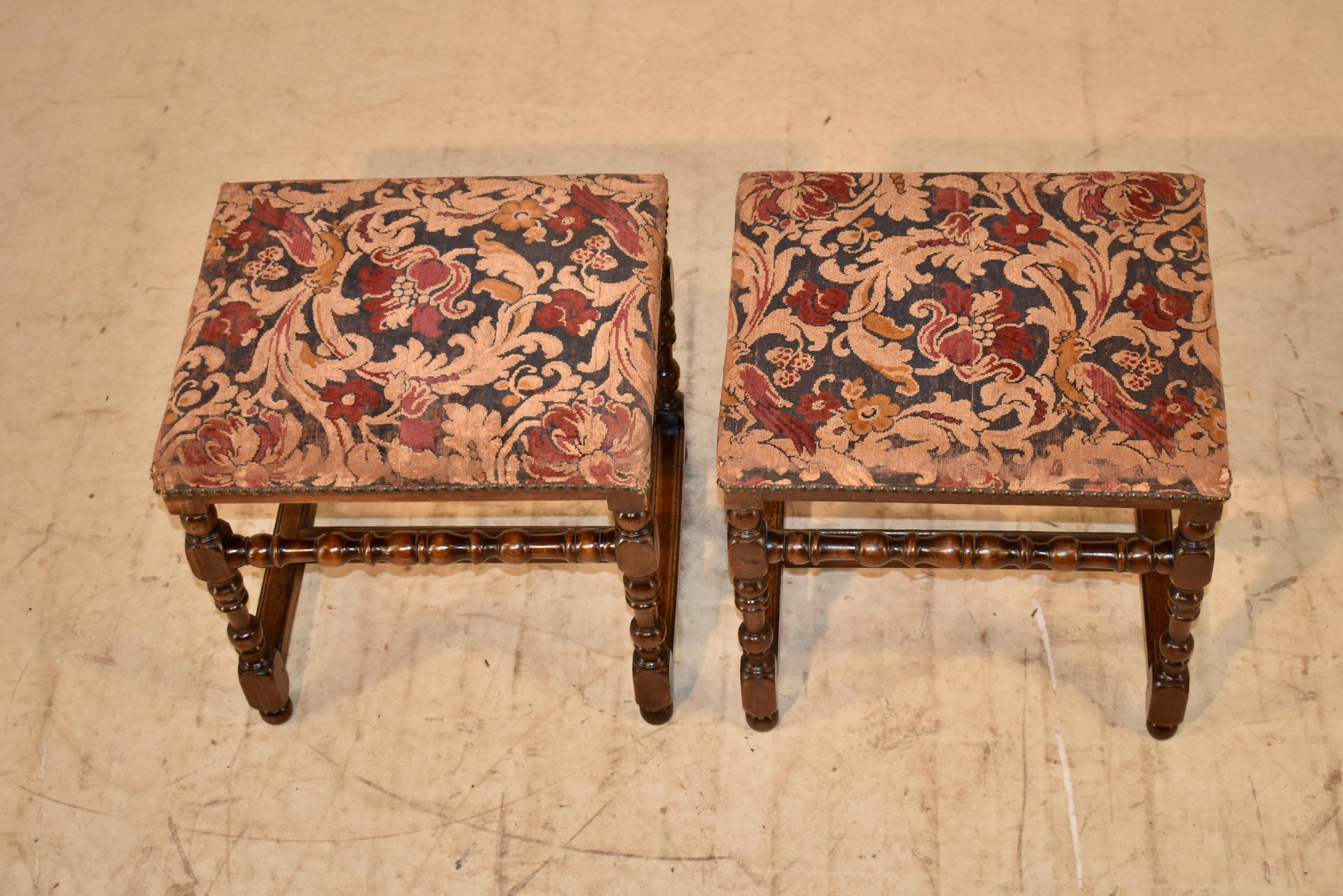 18th Century and Earlier 18th Century English Pair of Stools For Sale