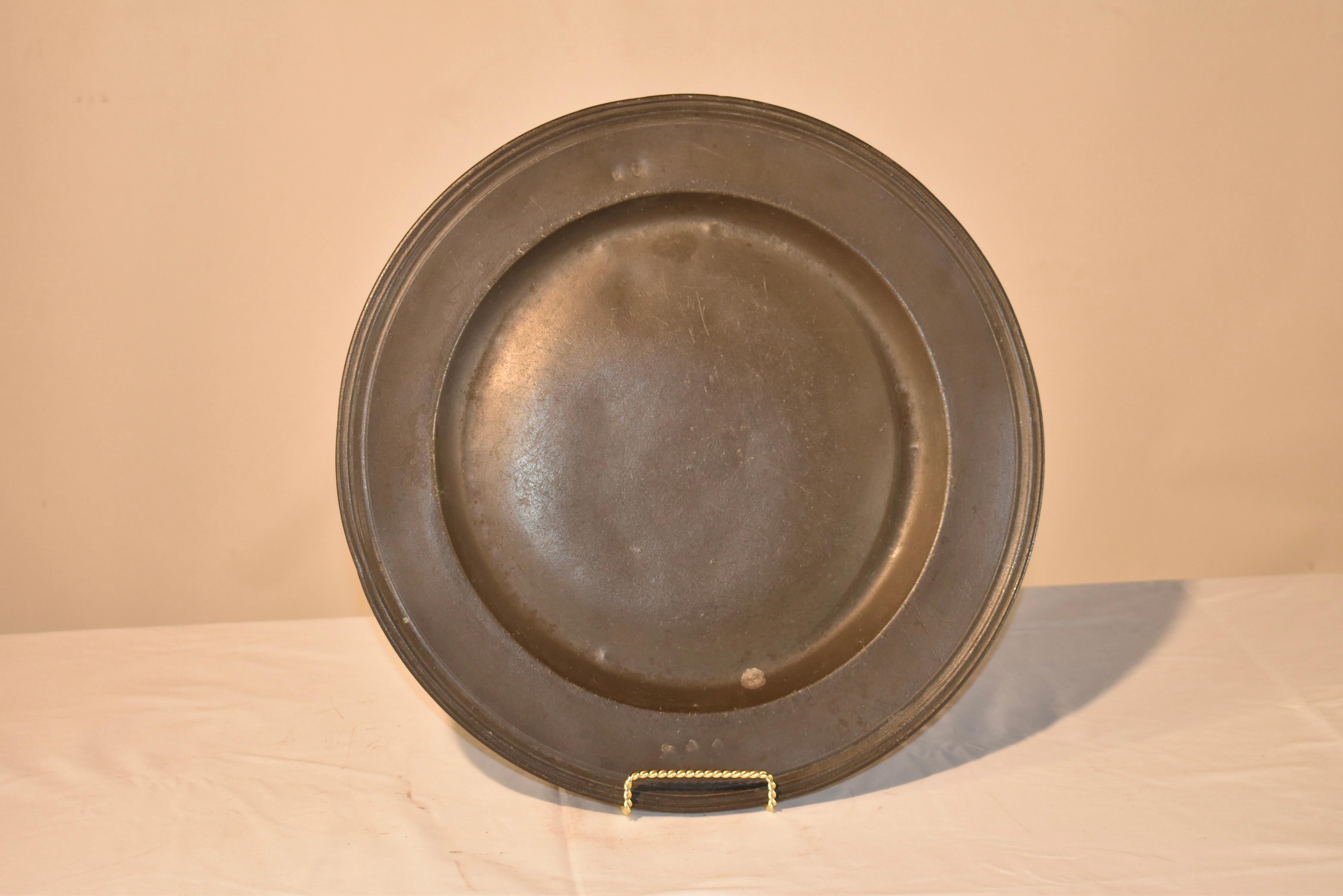 18th Century English Pewter Charger For Sale 1