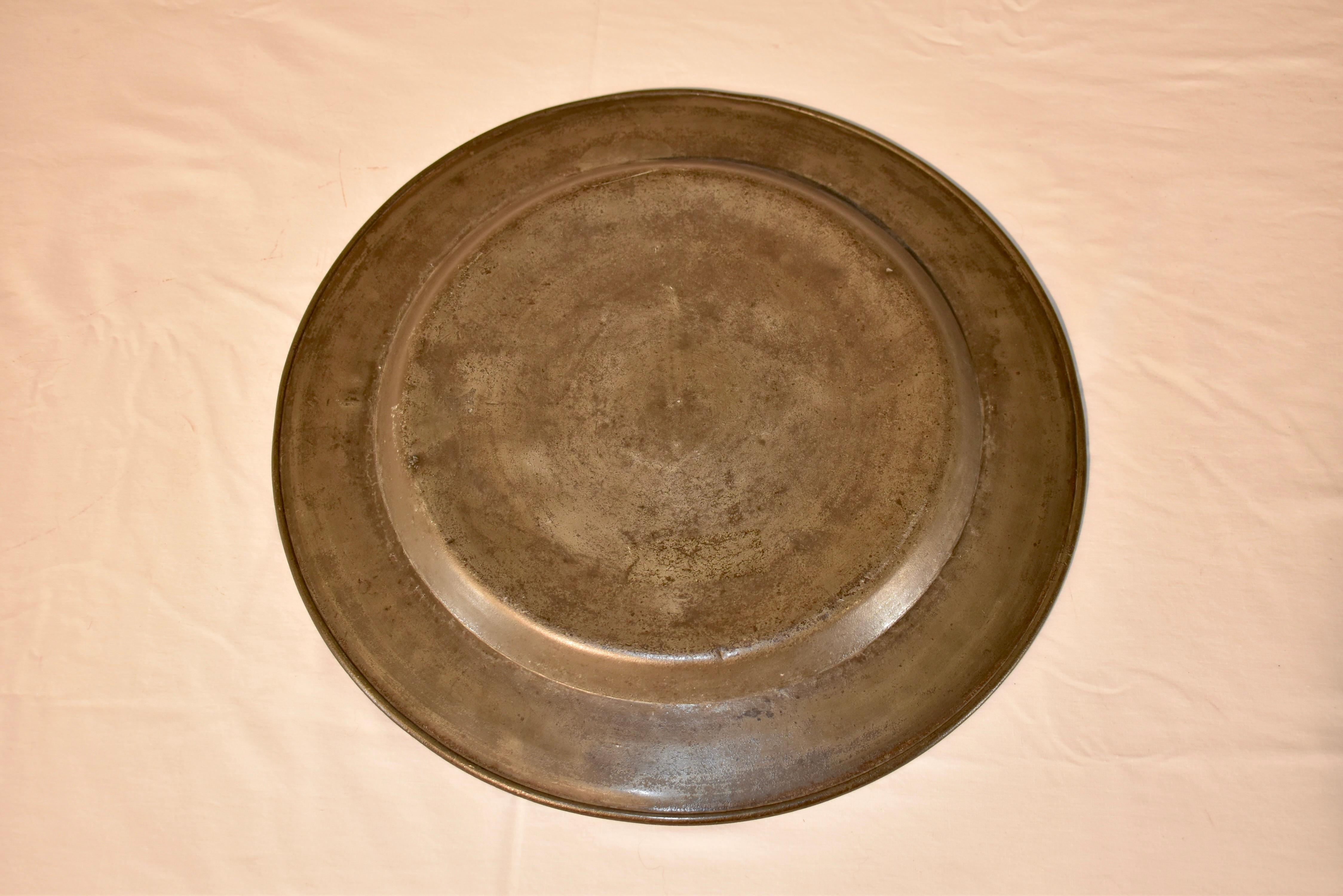 18th Century English Pewter Charger For Sale 3