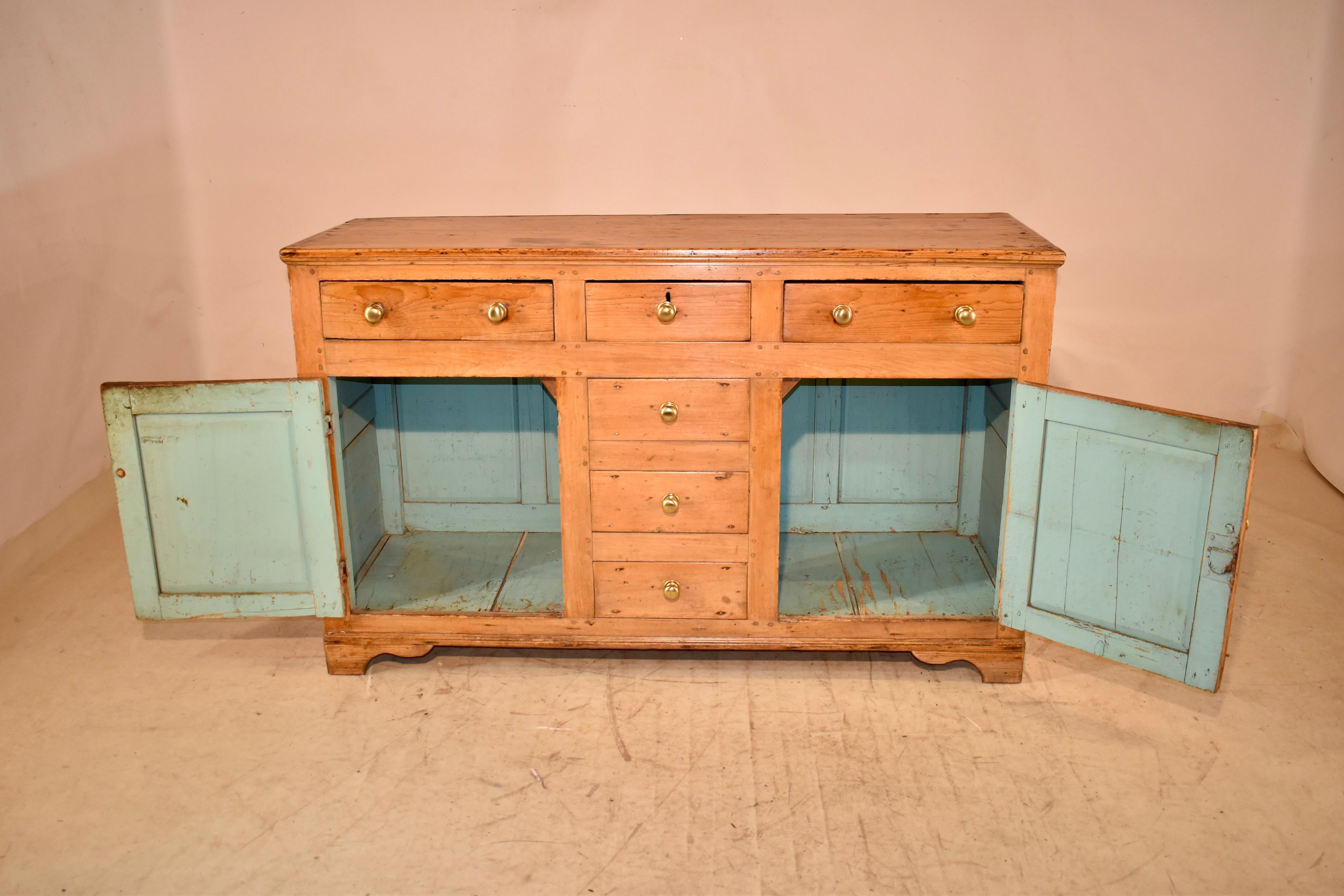 18th Century English Pine Dresser Base For Sale 4