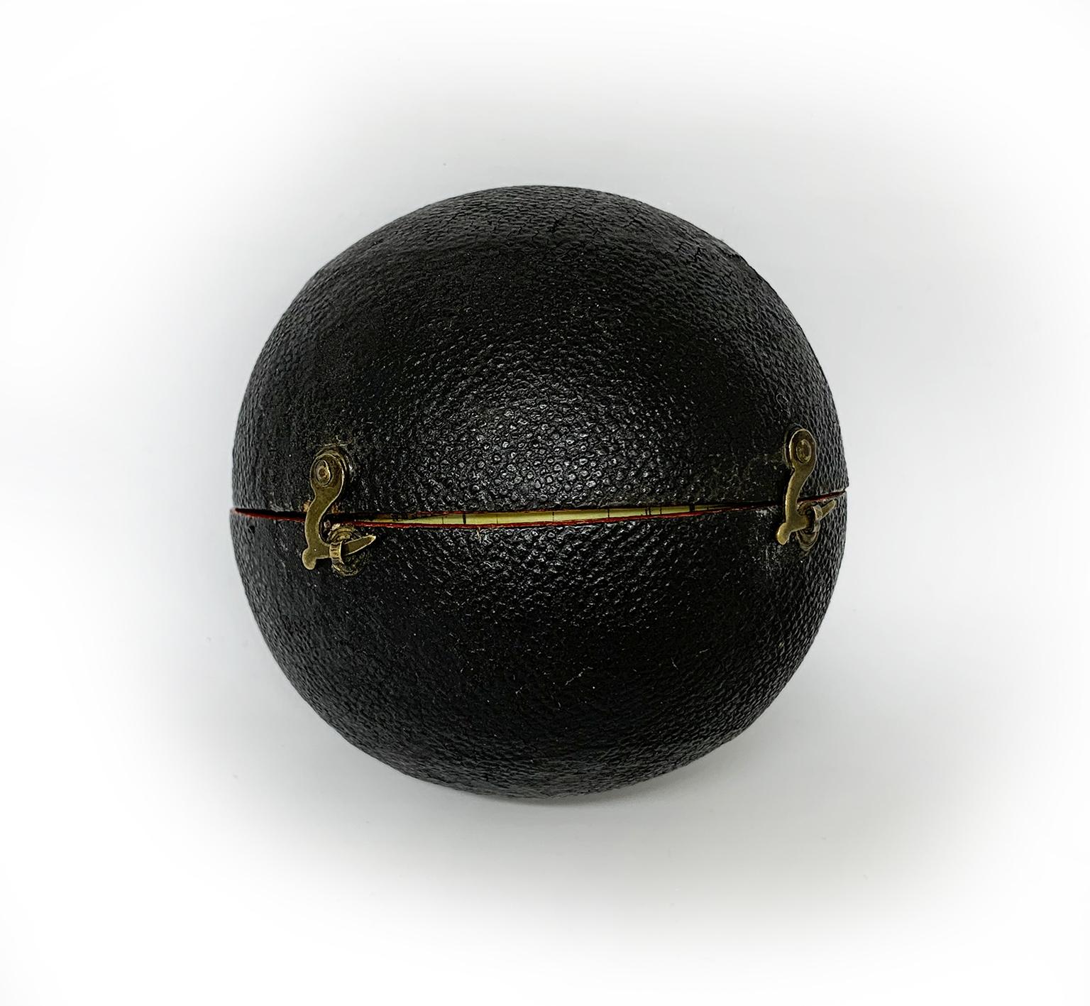 English Pocket Globe by Lane, London, between 1817 and 1833 In Fair Condition In Milano, IT