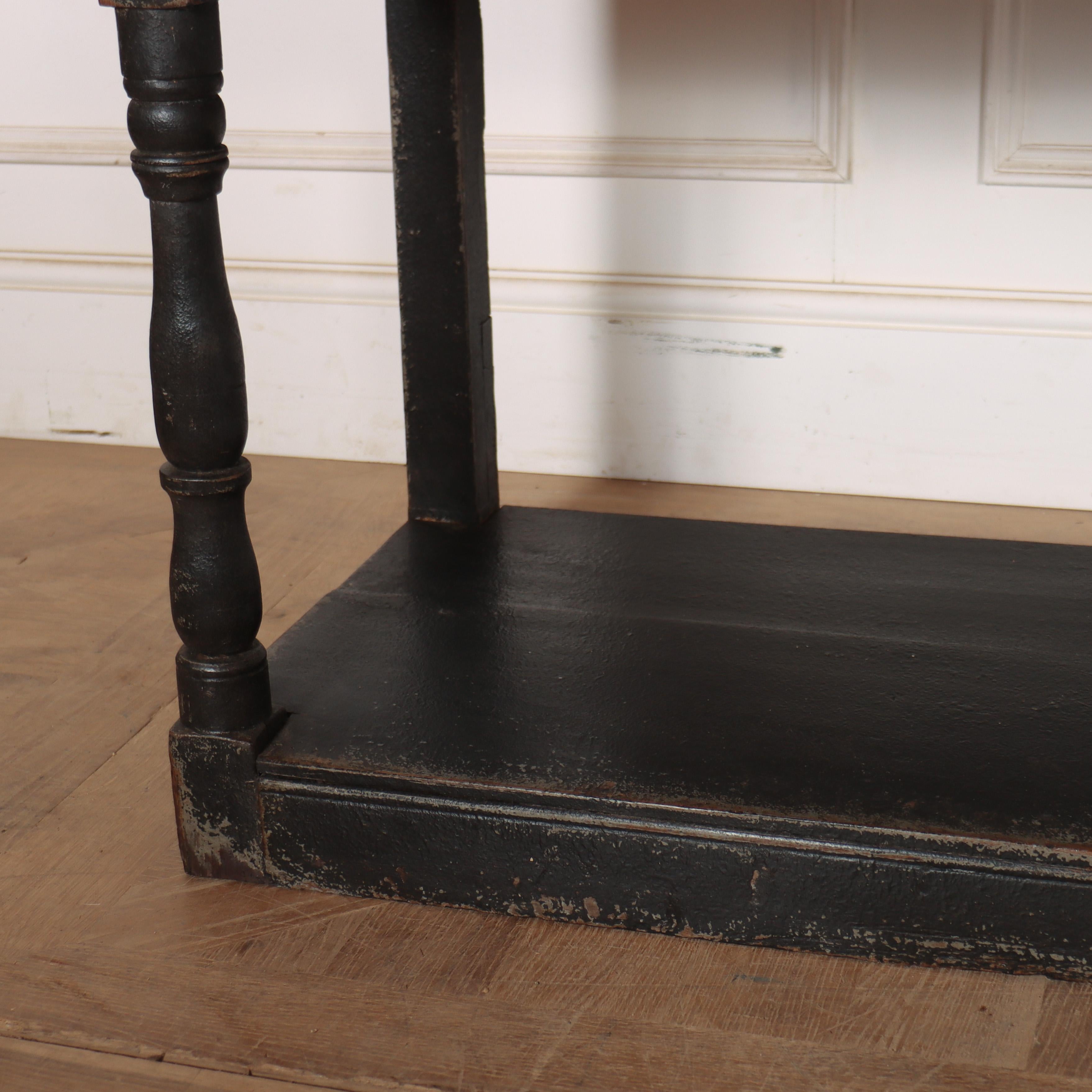 Base per cassettone inglese del XVIII secolo In condizioni buone in vendita a Leamington Spa, Warwickshire