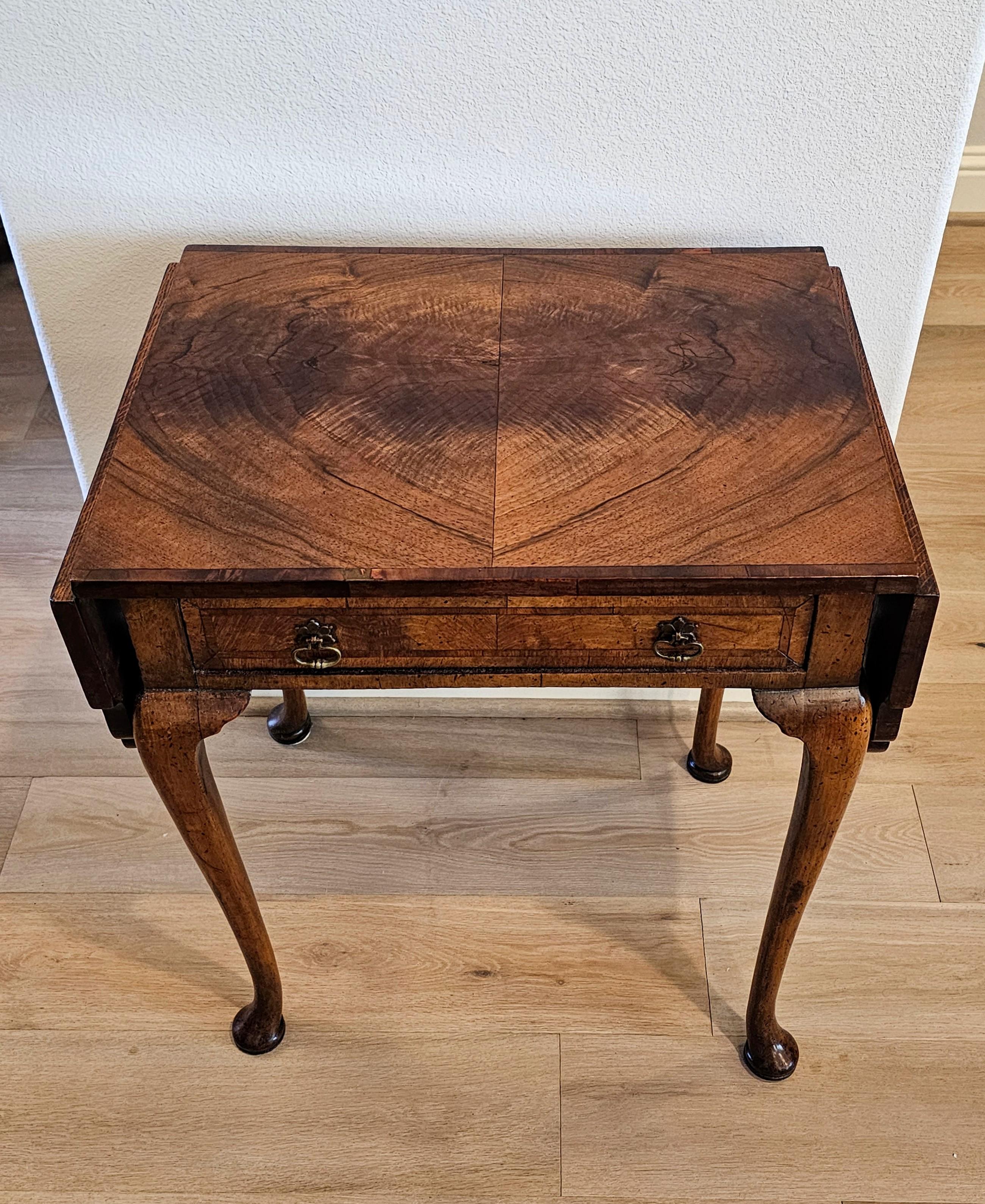 Englischer Queen Anne Burlwood Tisch mit hängenden Blättern aus dem 18. im Angebot 14