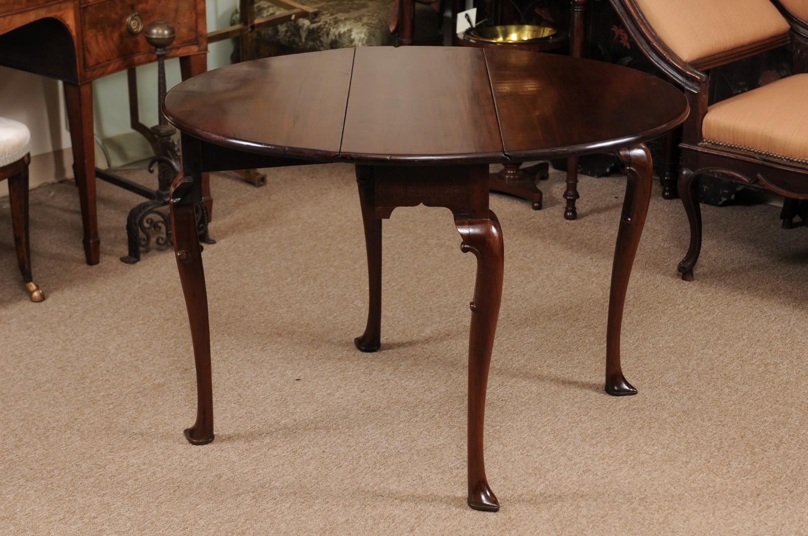 18th Century and Earlier 18th Century English Queen Anne Drop Leaf Table with Slipper Foot