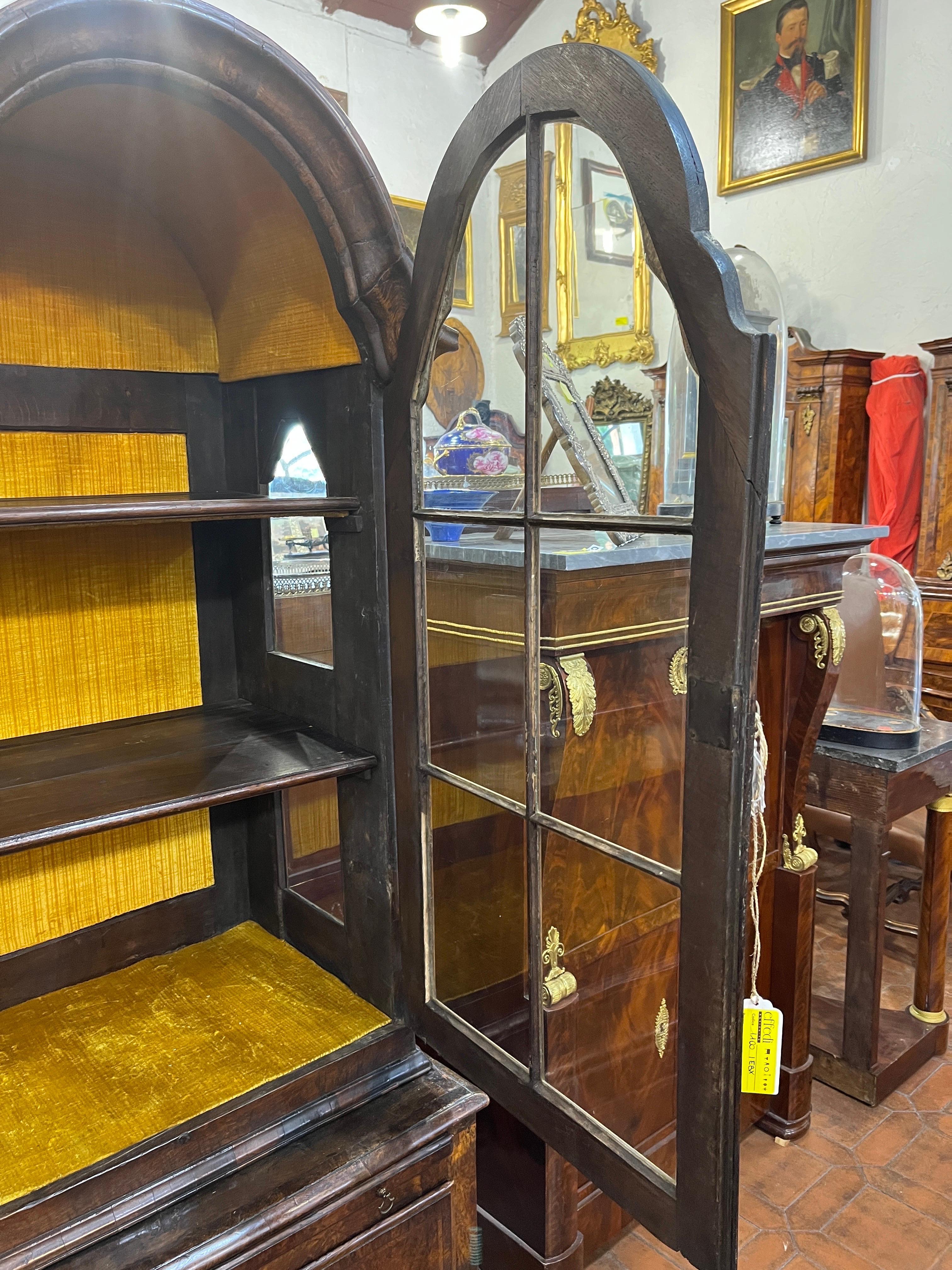 18th Century English Queen Anne Oak Walnut Display Cabinet Double Dome Vitrine  For Sale 4