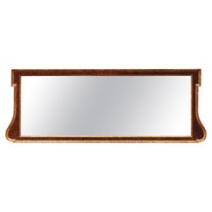 Miroir à trumeau en noyer et parchemins dorés du 18e siècle de la collection Queen Anne d'Angleterre