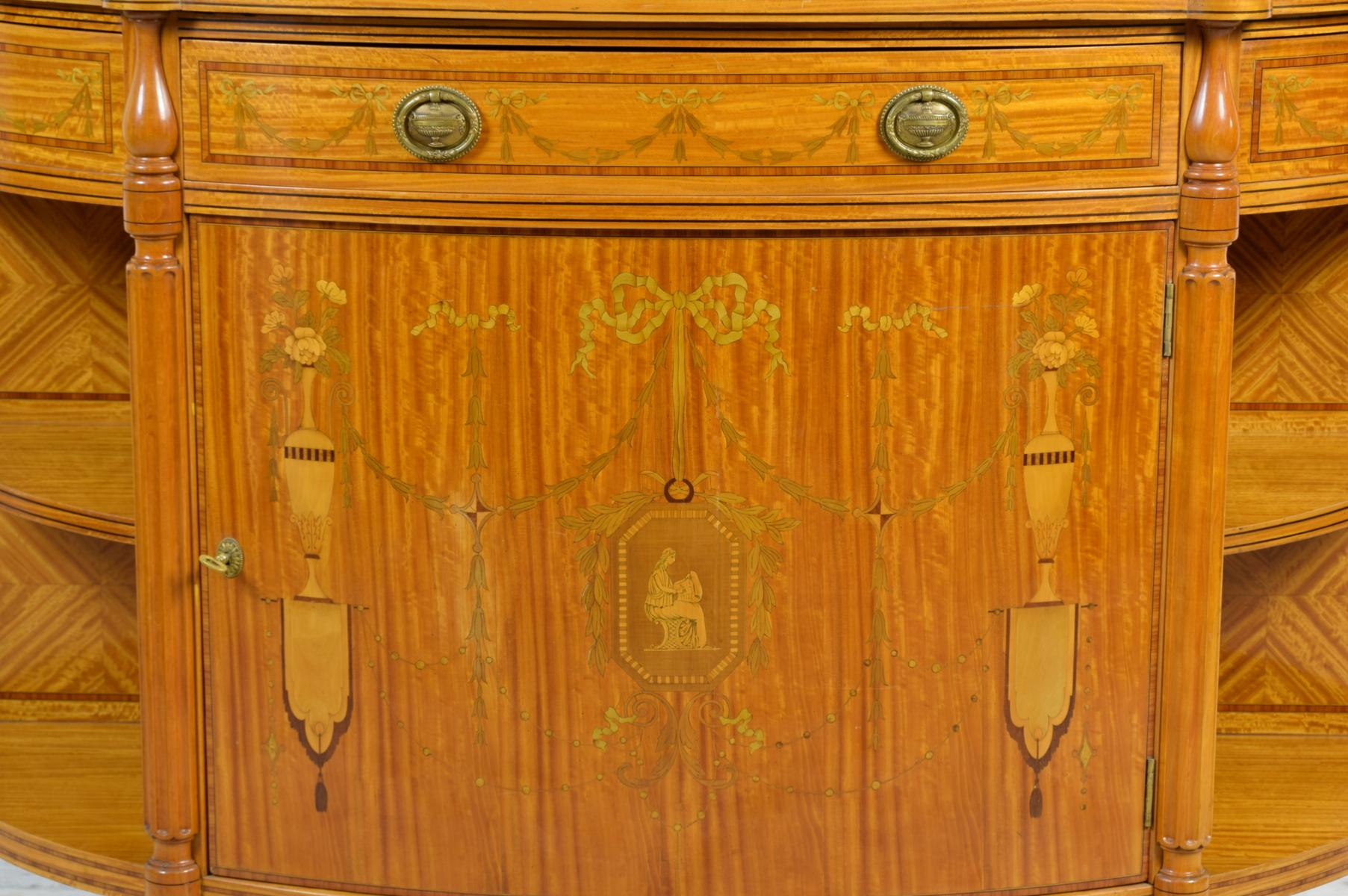 18th Century English Demilune Cabinet For Sale 1