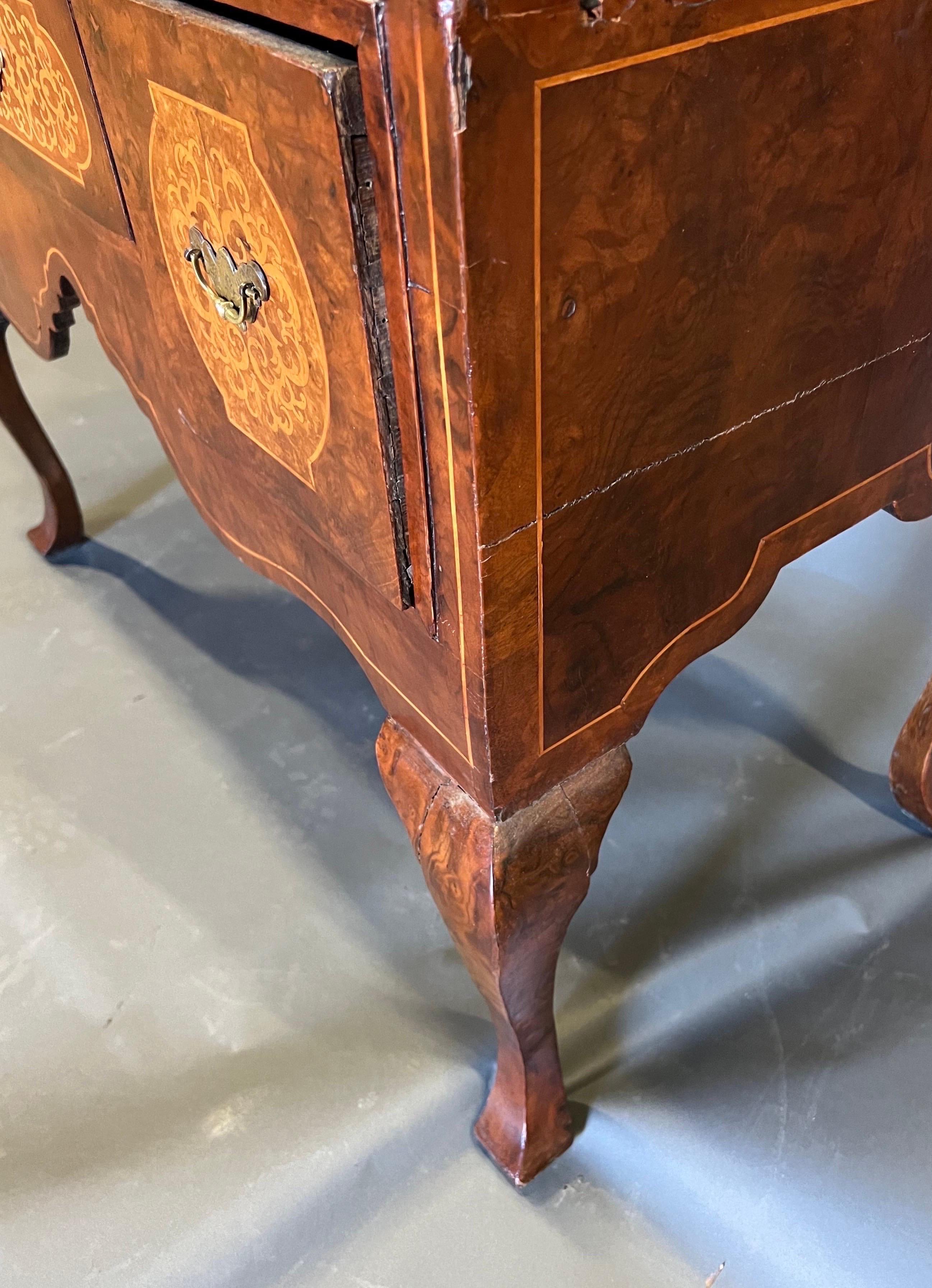 18th century English Seaweed Inlaid Chest of Frame  For Sale 1