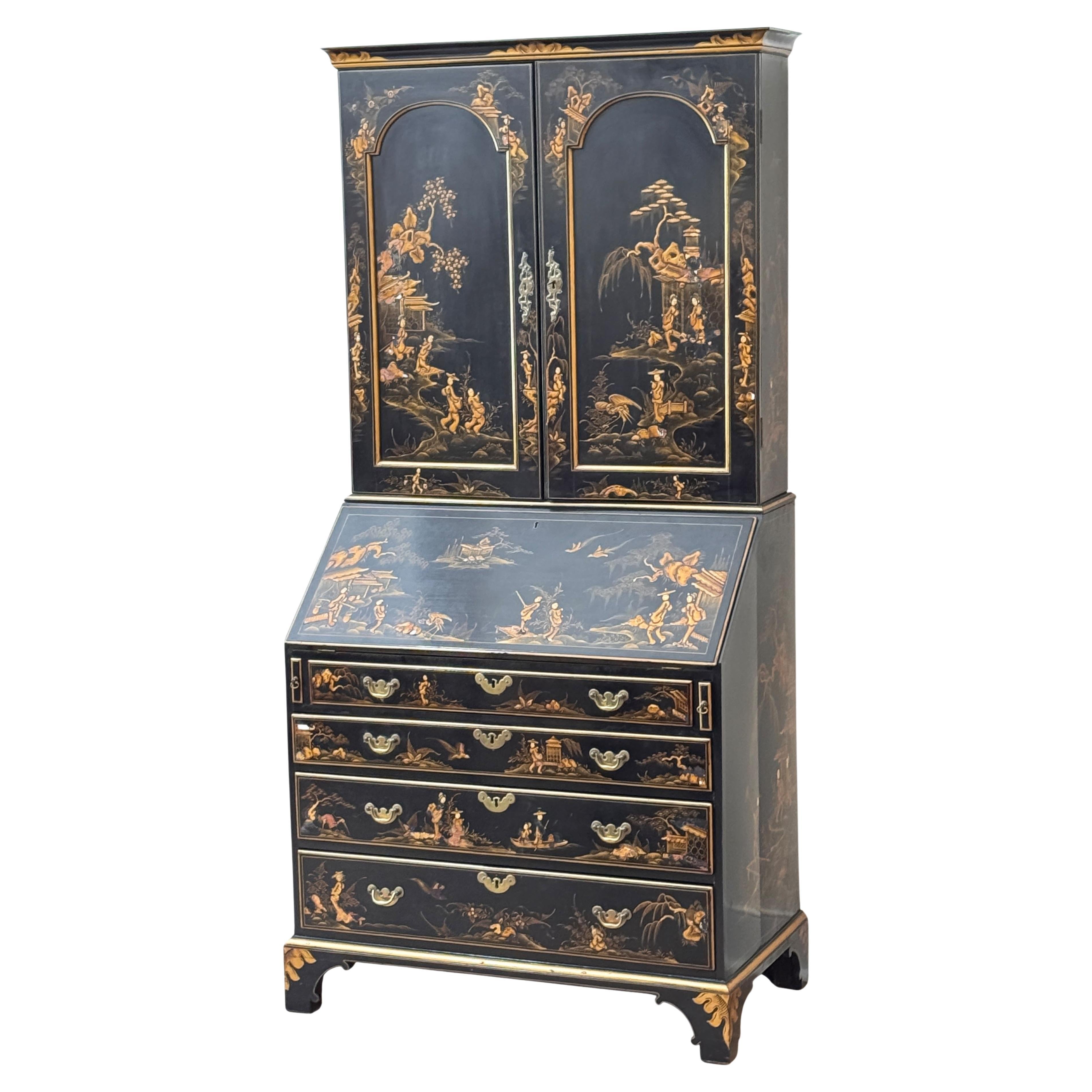 Englisches Sekretär-Bücherregal des 18. Jahrhunderts mit späterer Chinoiserie-Dekoration