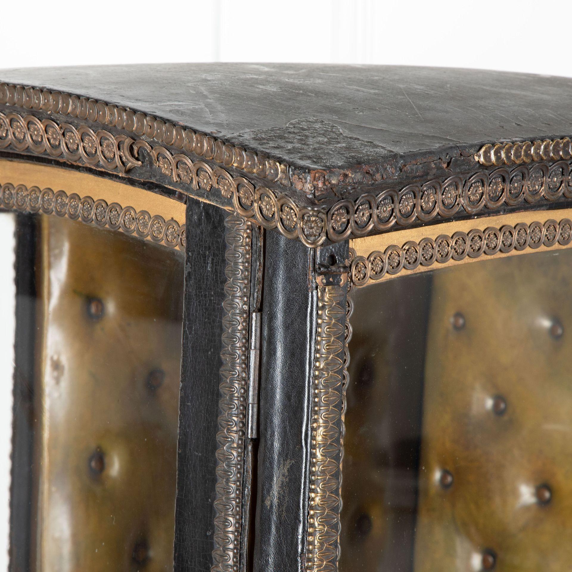 18th Century English Sedan Chair For Sale 11
