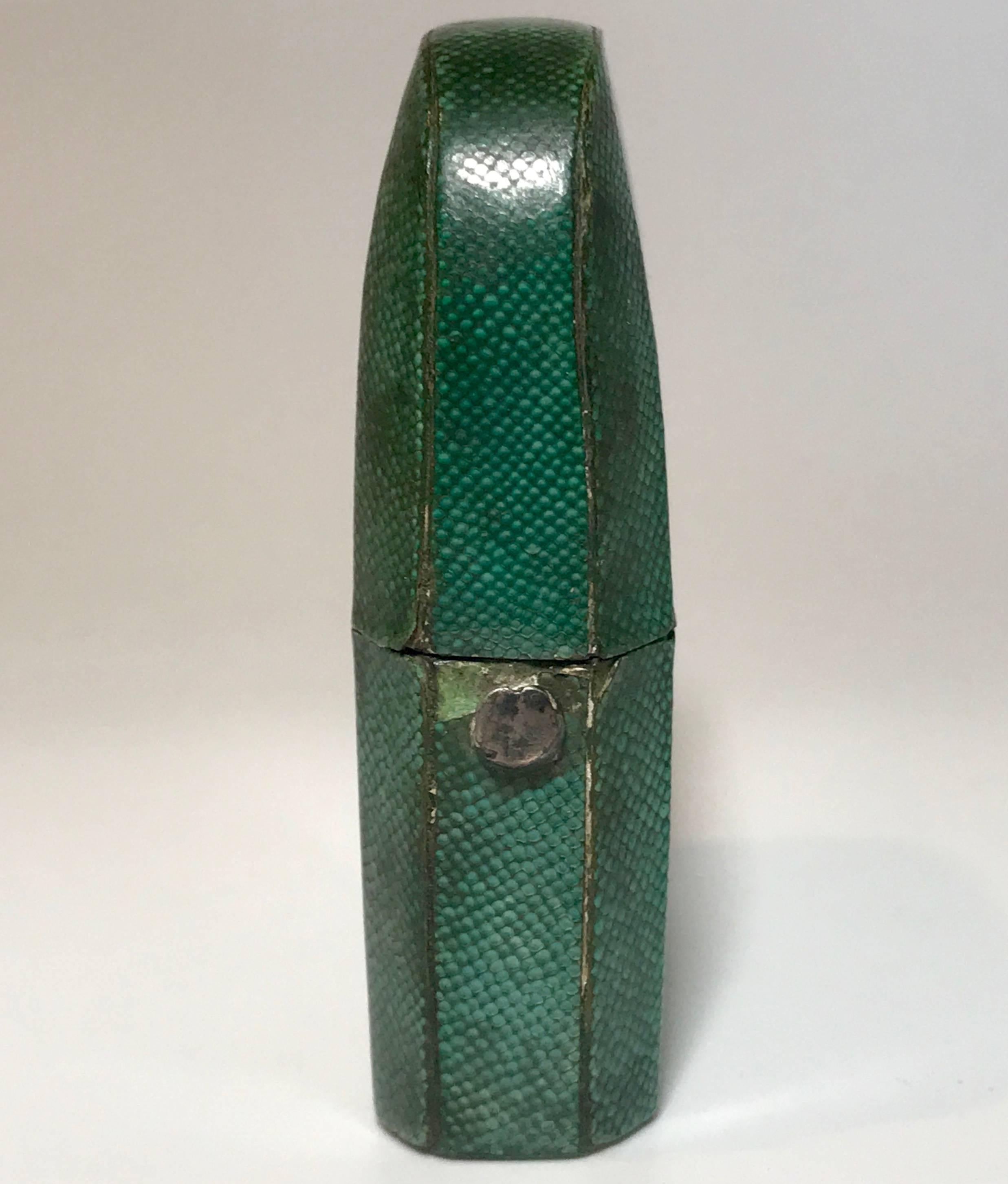 18th Century English Shagreen Perfume Case In Good Condition For Sale In Nashville, TN