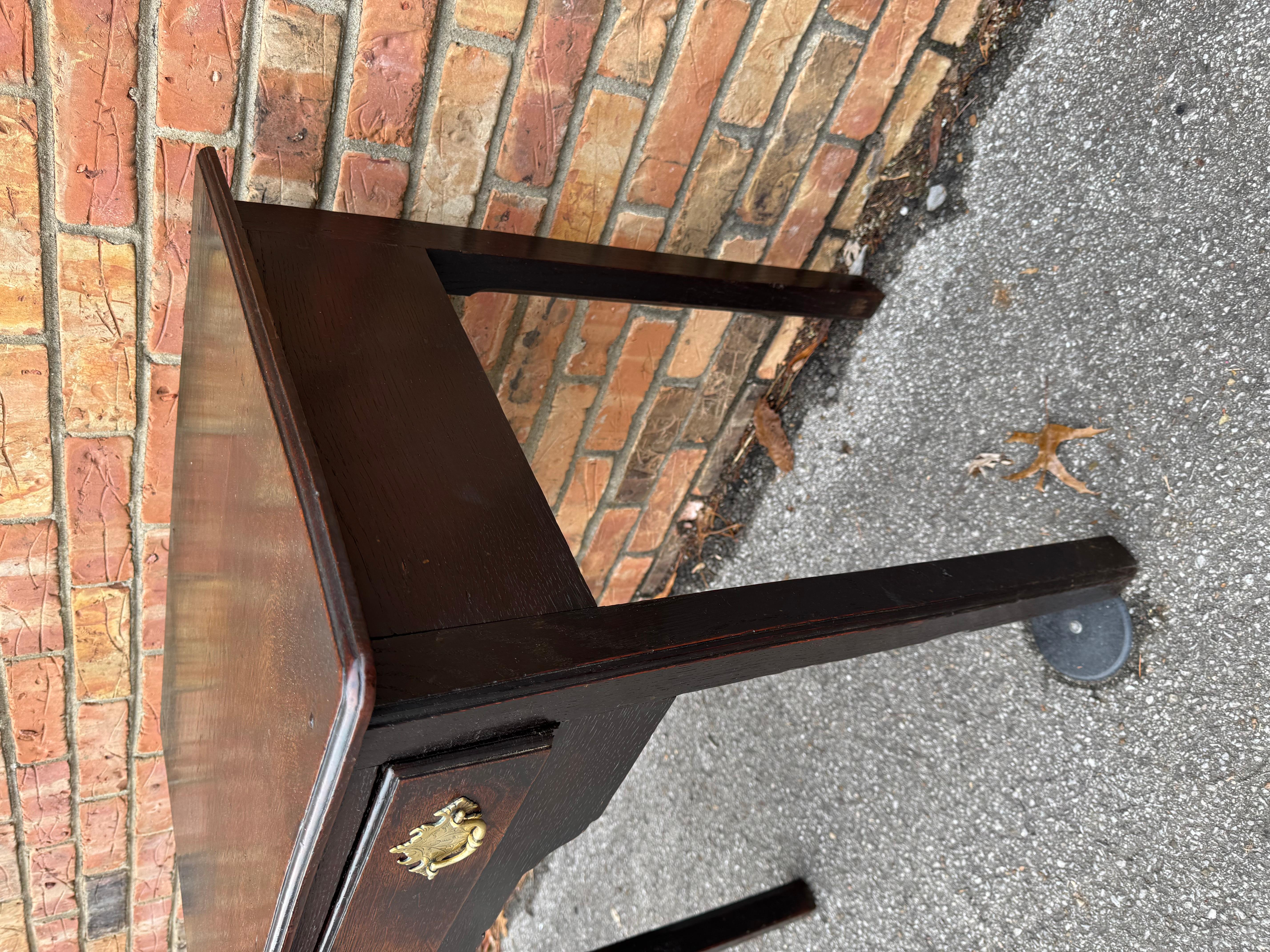 Fin du XVIIIe siècle Table d'appoint anglaise du XVIIIe siècle en vente