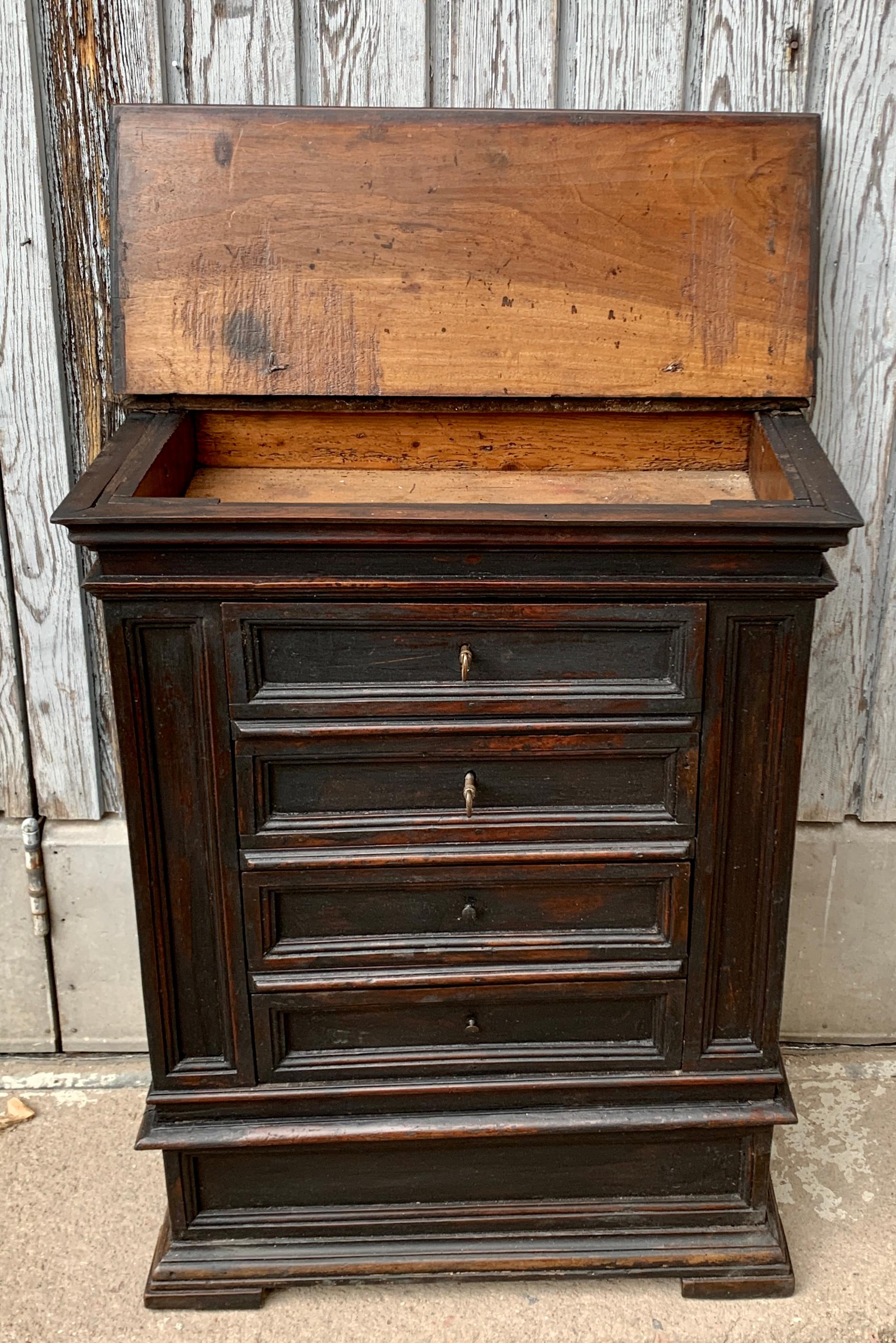 Iron 18th Century English Small Chest of Drawers Nightstand For Sale