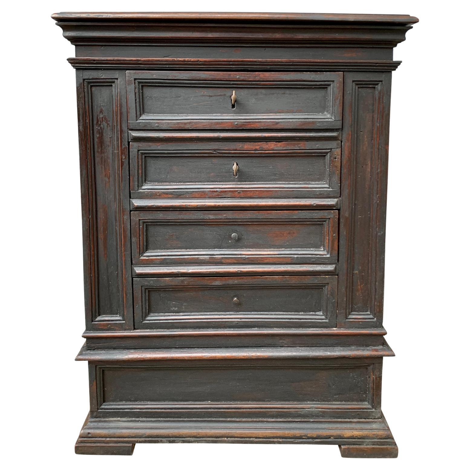 18th Century English Small Chest of Drawers Nightstand For Sale