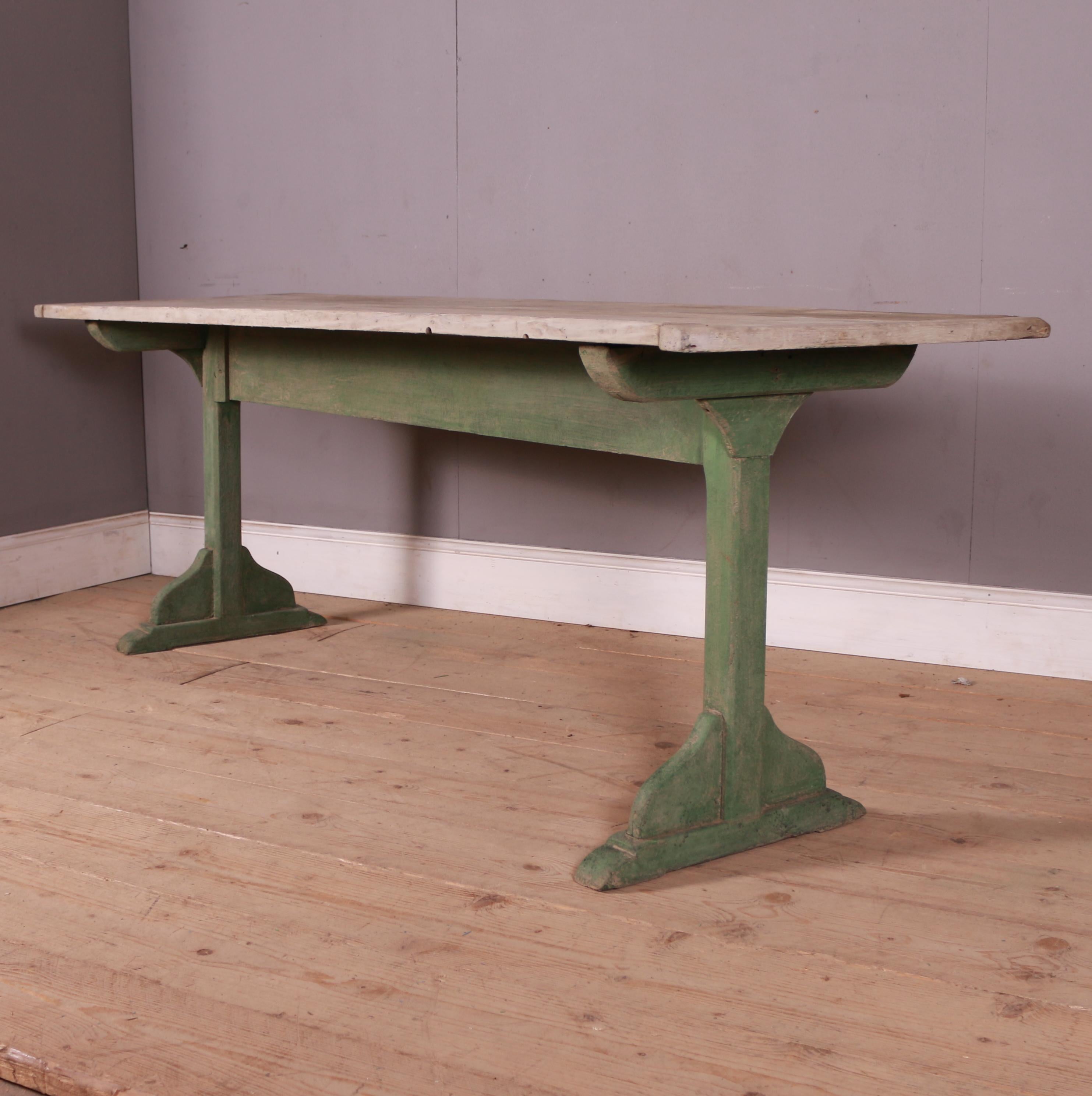 George III 18th Century English Tavern Table For Sale