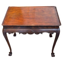 18th-Century English Tea Table With Carved Shell Apron