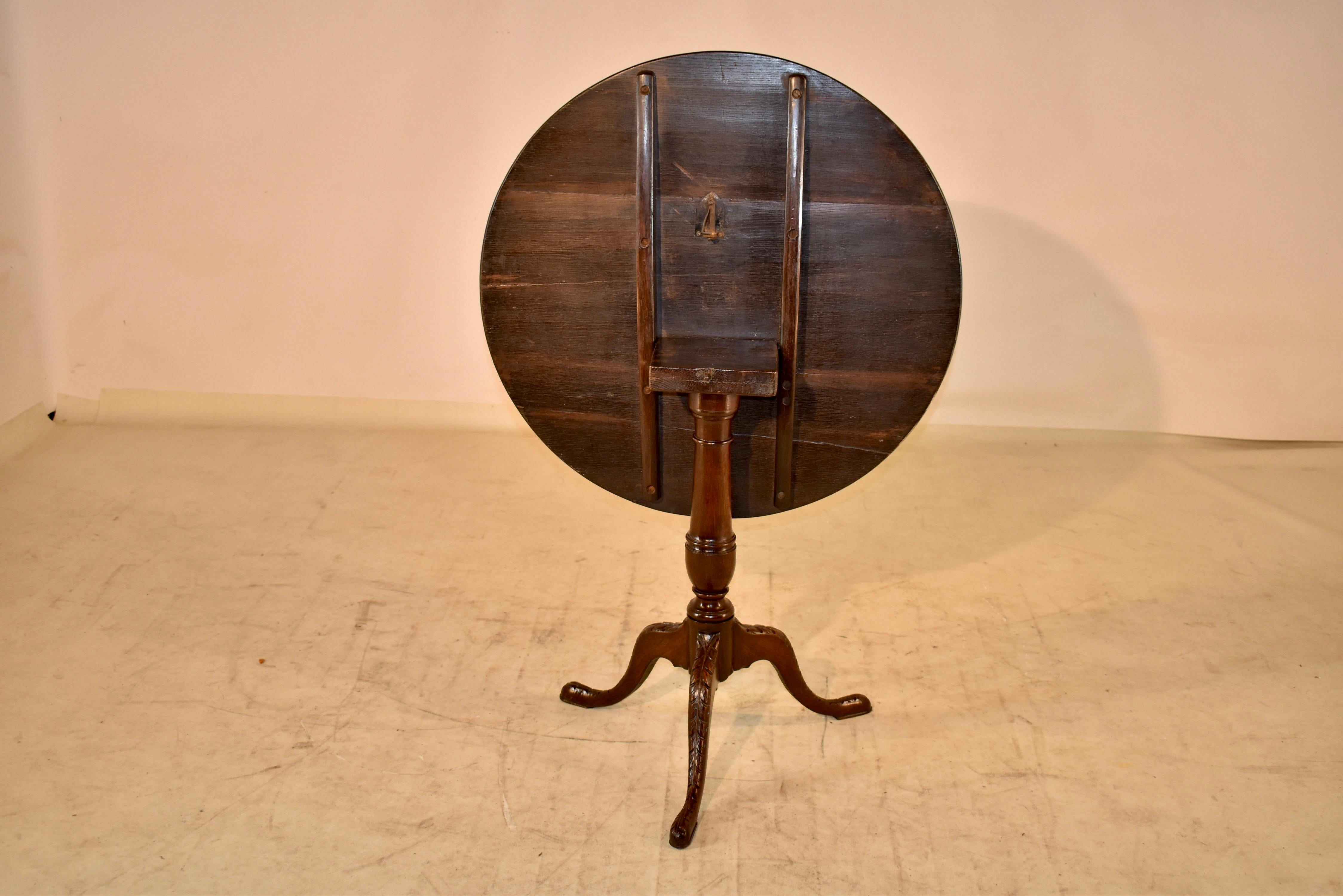 Hand-Carved 18th Century English Tilt-Top Table