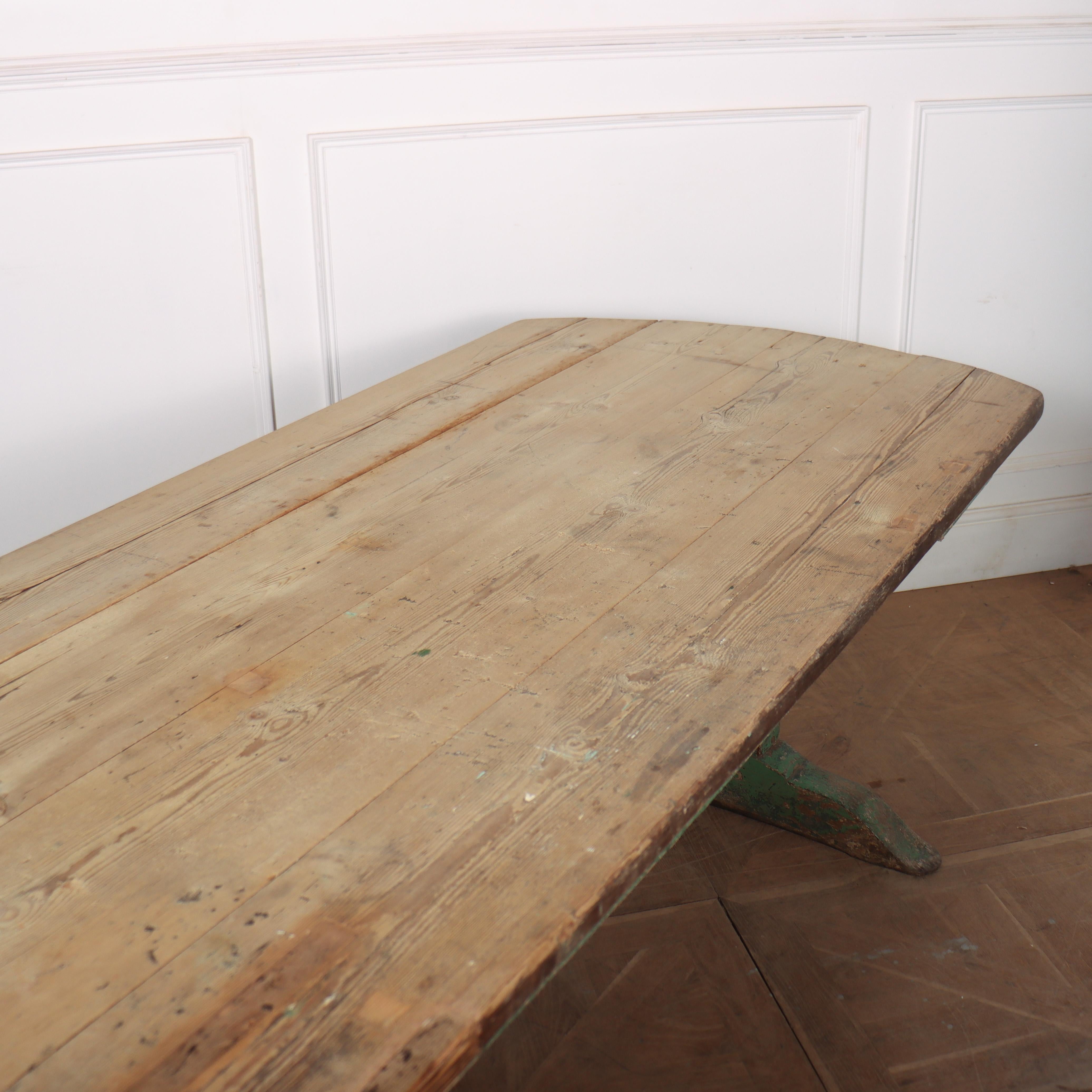 18th Century English Trestle Table In Good Condition For Sale In Leamington Spa, Warwickshire