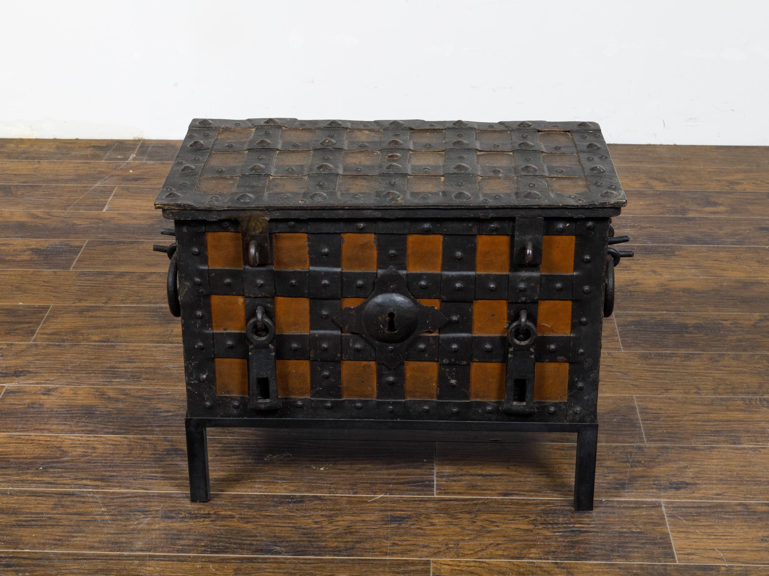18th Century English Two-Toned Wrought Iron and Wood Sea Chest on Metal Legs For Sale 5
