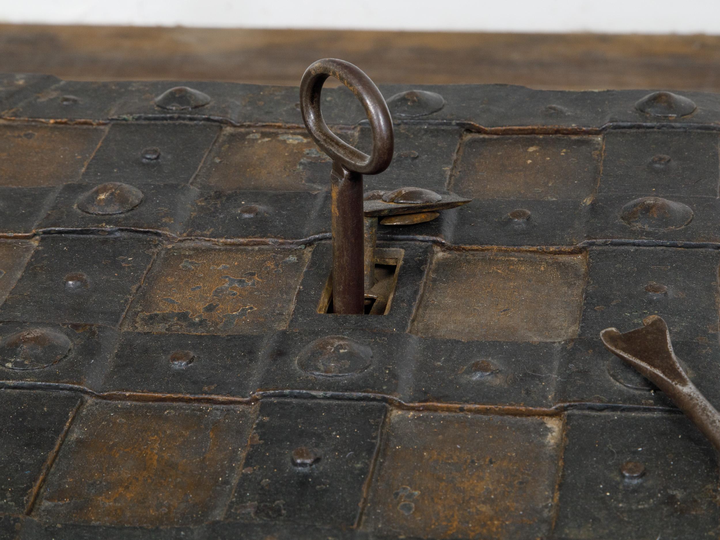 18th Century English Two-Toned Wrought Iron and Wood Sea Chest on Metal Legs For Sale 7