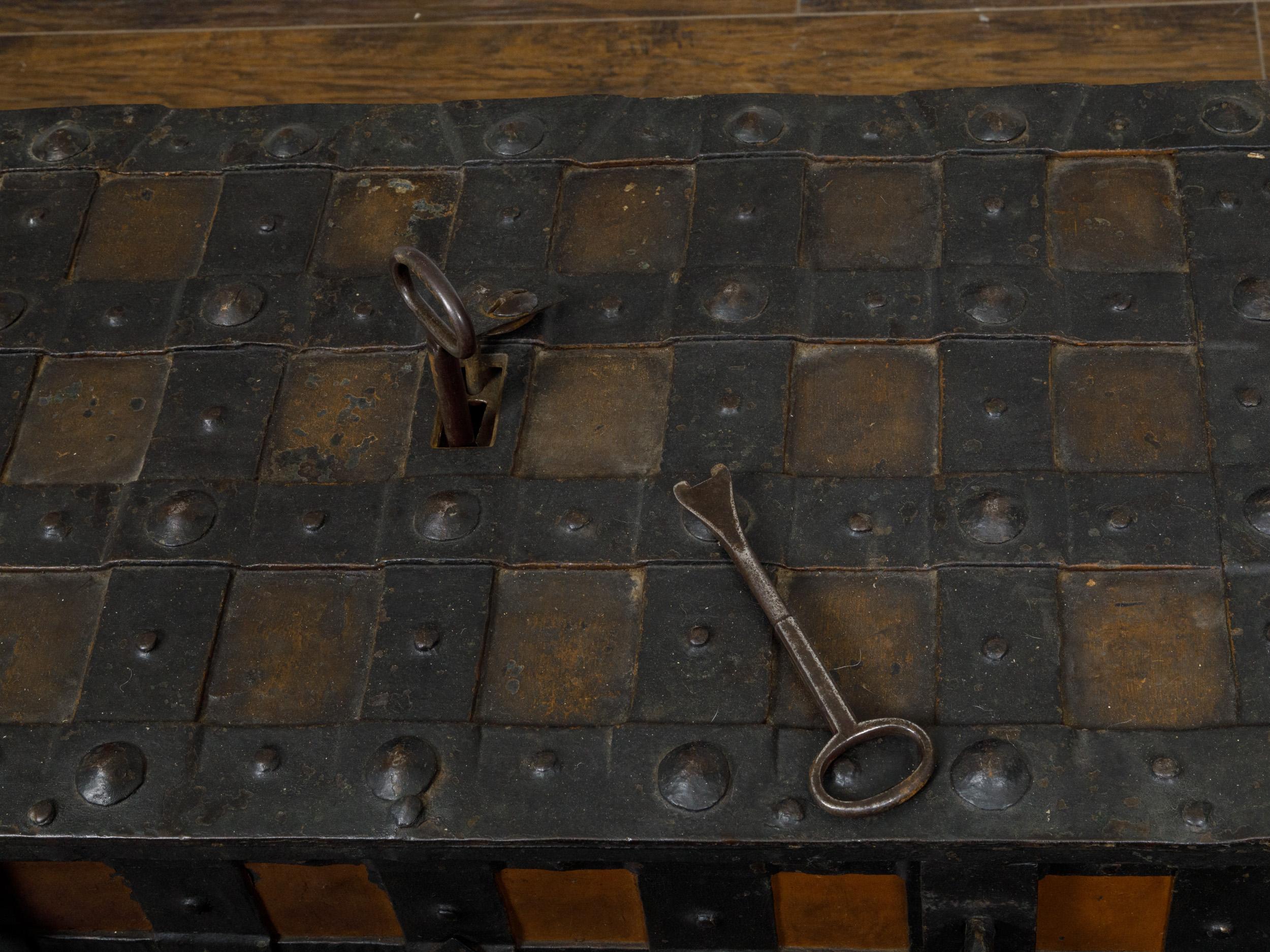 18th Century English Two-Toned Wrought Iron and Wood Sea Chest on Metal Legs For Sale 8