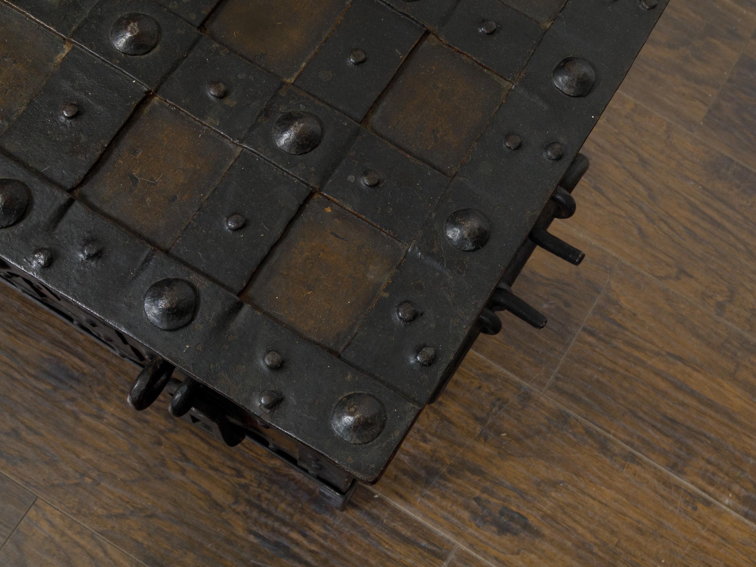 18th Century English Two-Toned Wrought Iron and Wood Sea Chest on Metal Legs For Sale 3