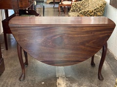 18th Century English Walnut Drop-Leaf Table