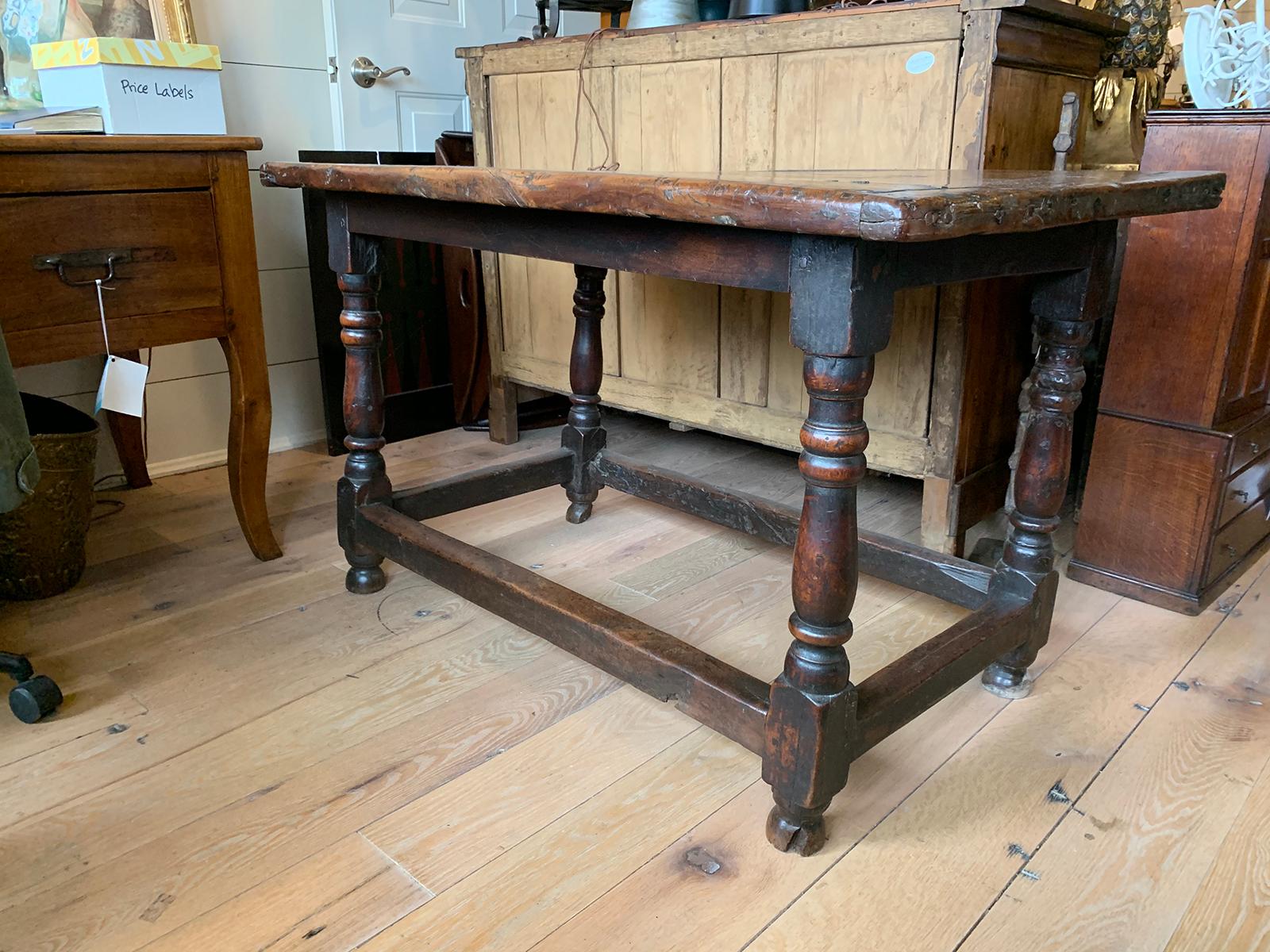 18th Century English Walnut Hall Table with Four Sided Stretcher In Good Condition For Sale In Atlanta, GA