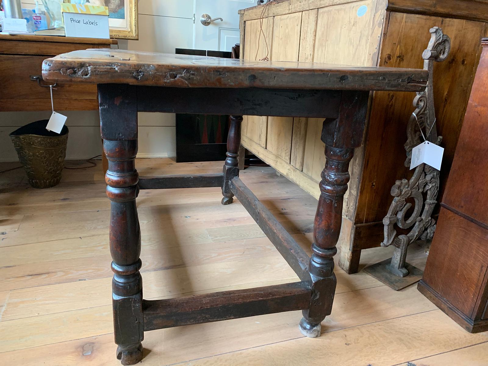 18th Century English Walnut Hall Table with Four Sided Stretcher For Sale 1
