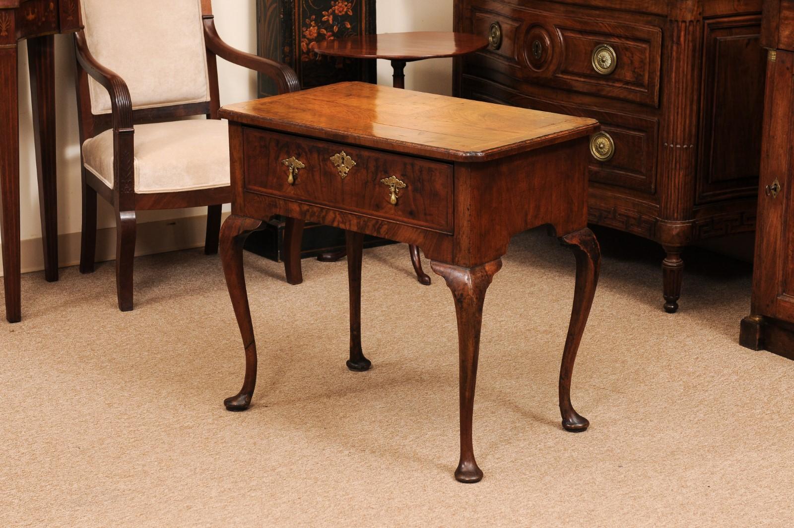 18th Century English Walnut Lowboy with 1 Drawer, Cabriole Legs & Pad Foot For Sale 8