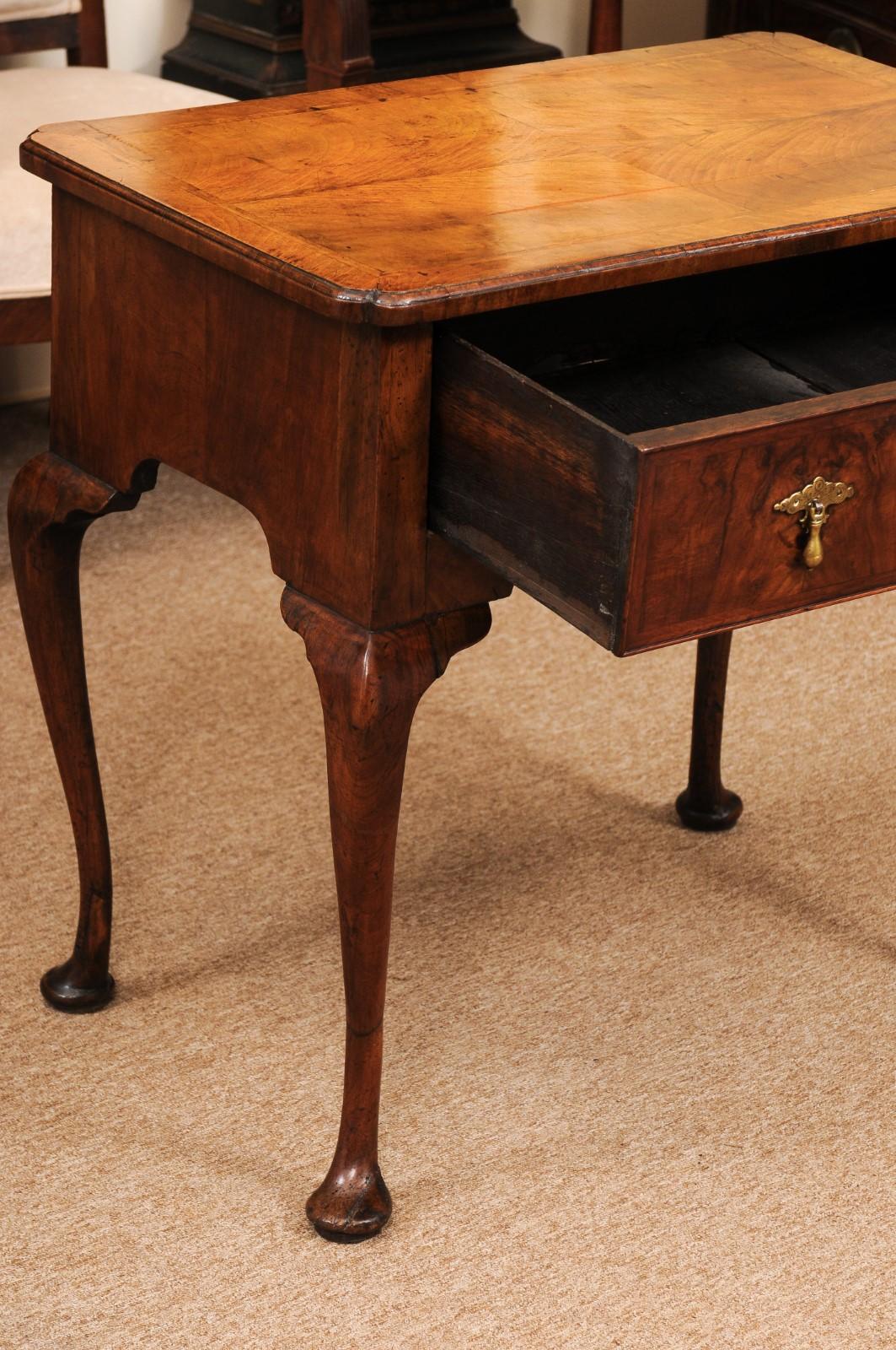 18th Century English Walnut Lowboy with 1 Drawer, Cabriole Legs & Pad Foot For Sale 1